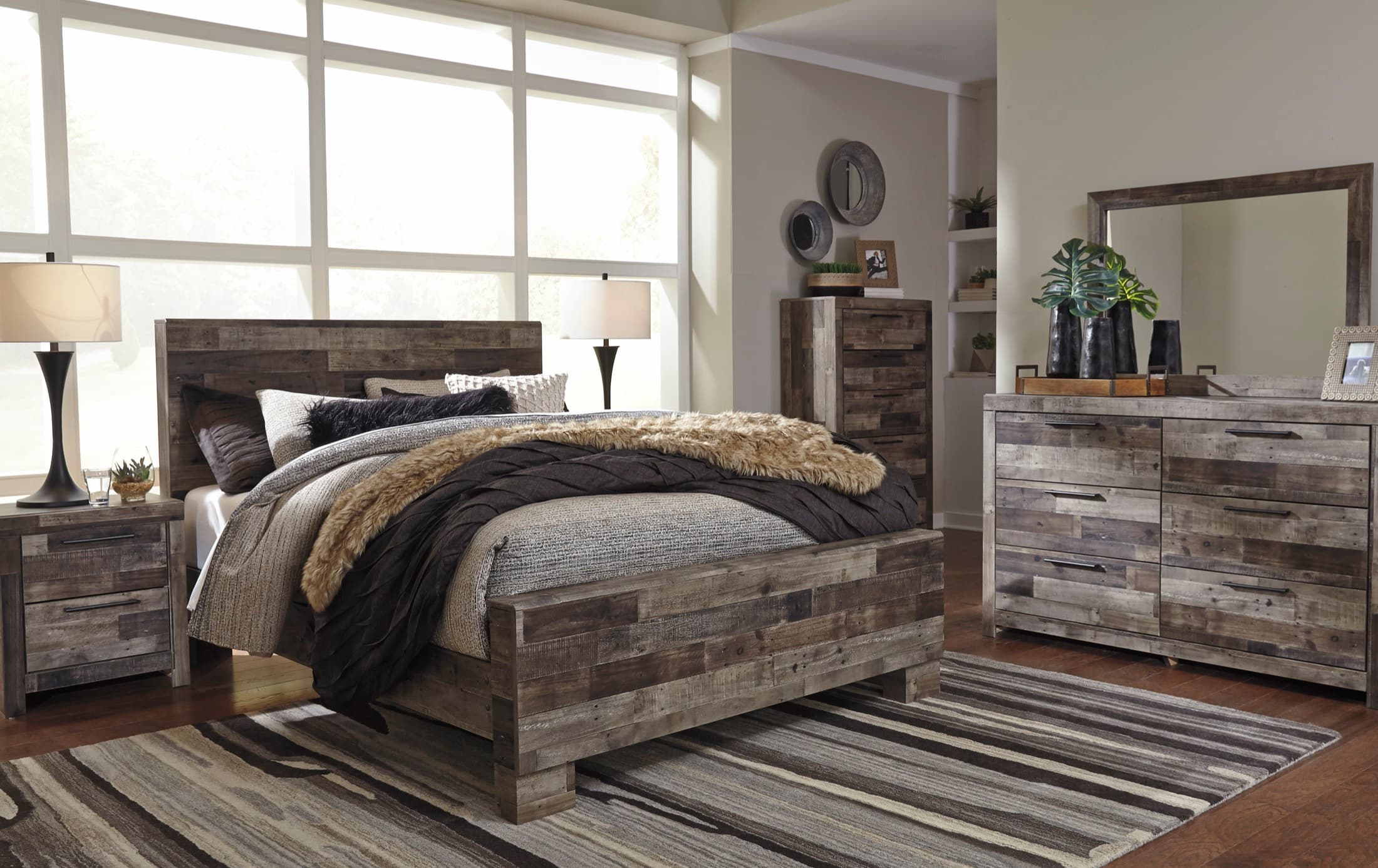 Bedroom furniture fitted in a classic Cincinnati home