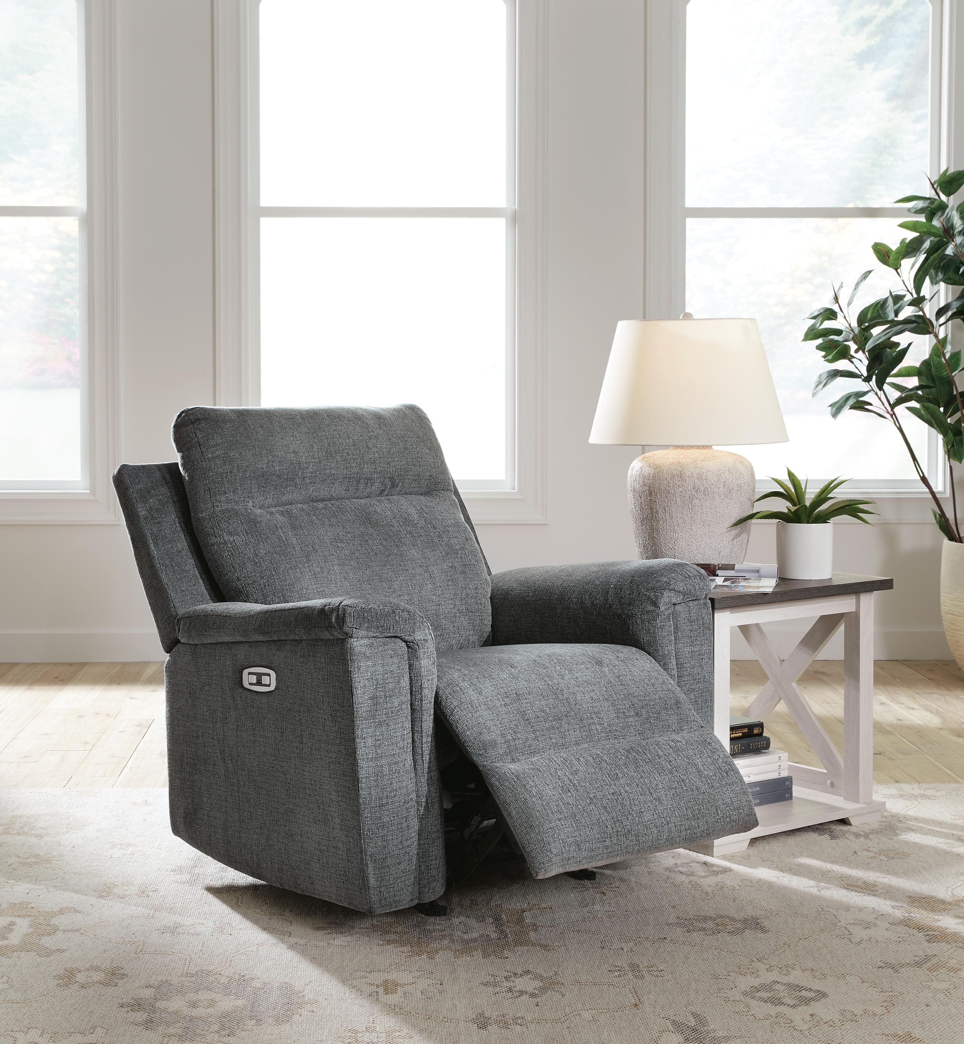 Barnsana Power Recliner — Black/Gray — view 7