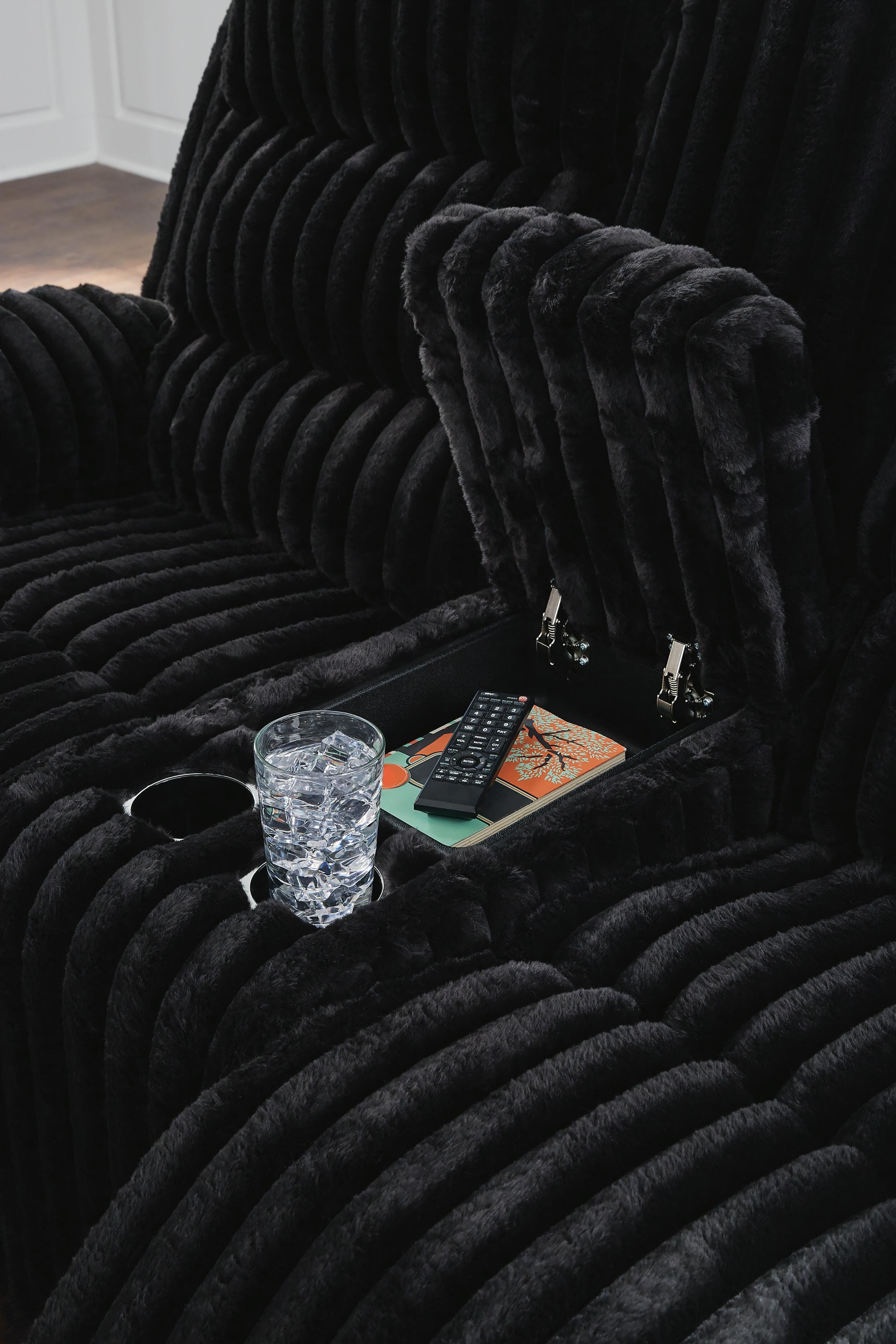 Technique Power Reclining Loveseat with Console — Black/Gray — view 5