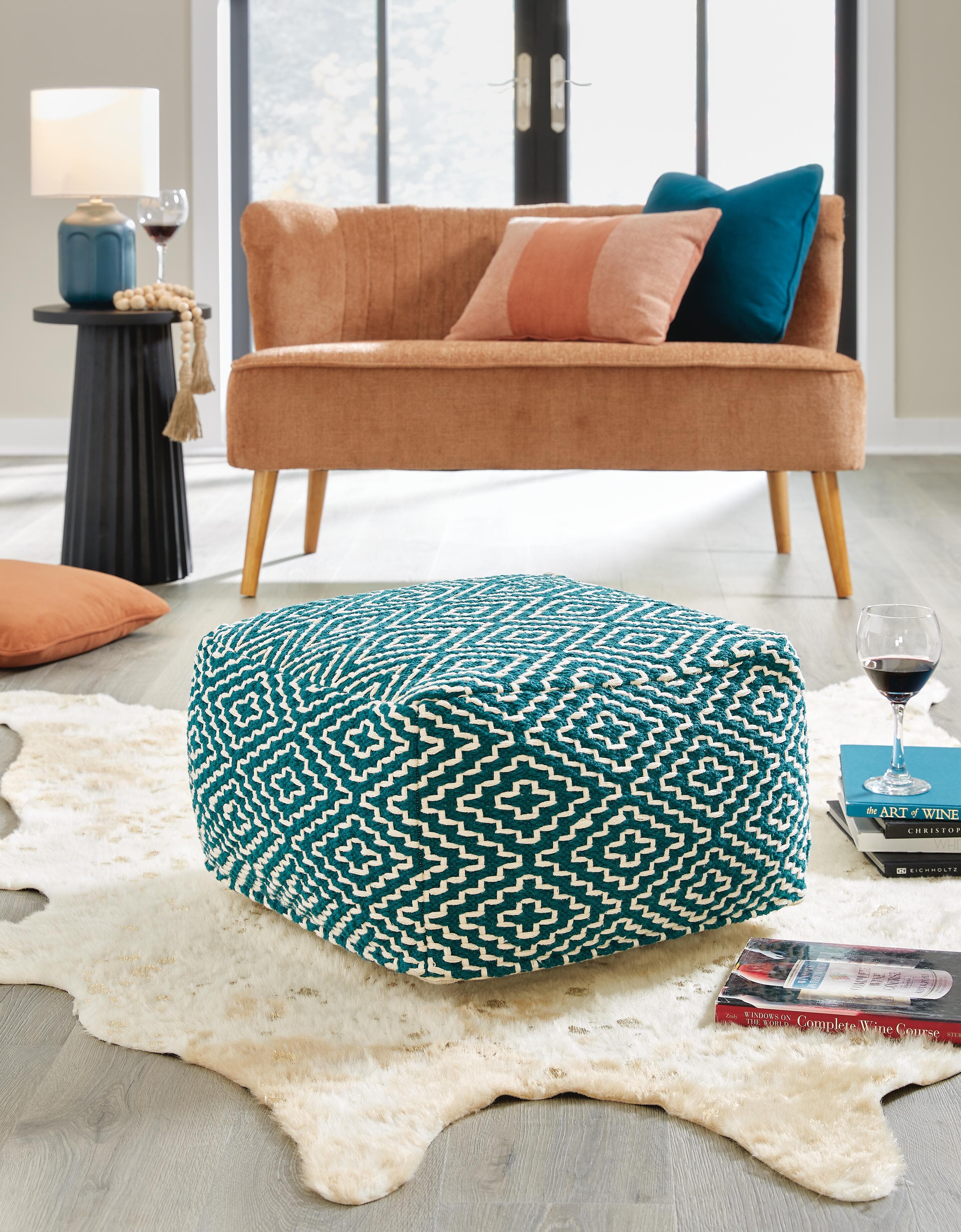 Brynnsen Pouf — White & Blue — view 2