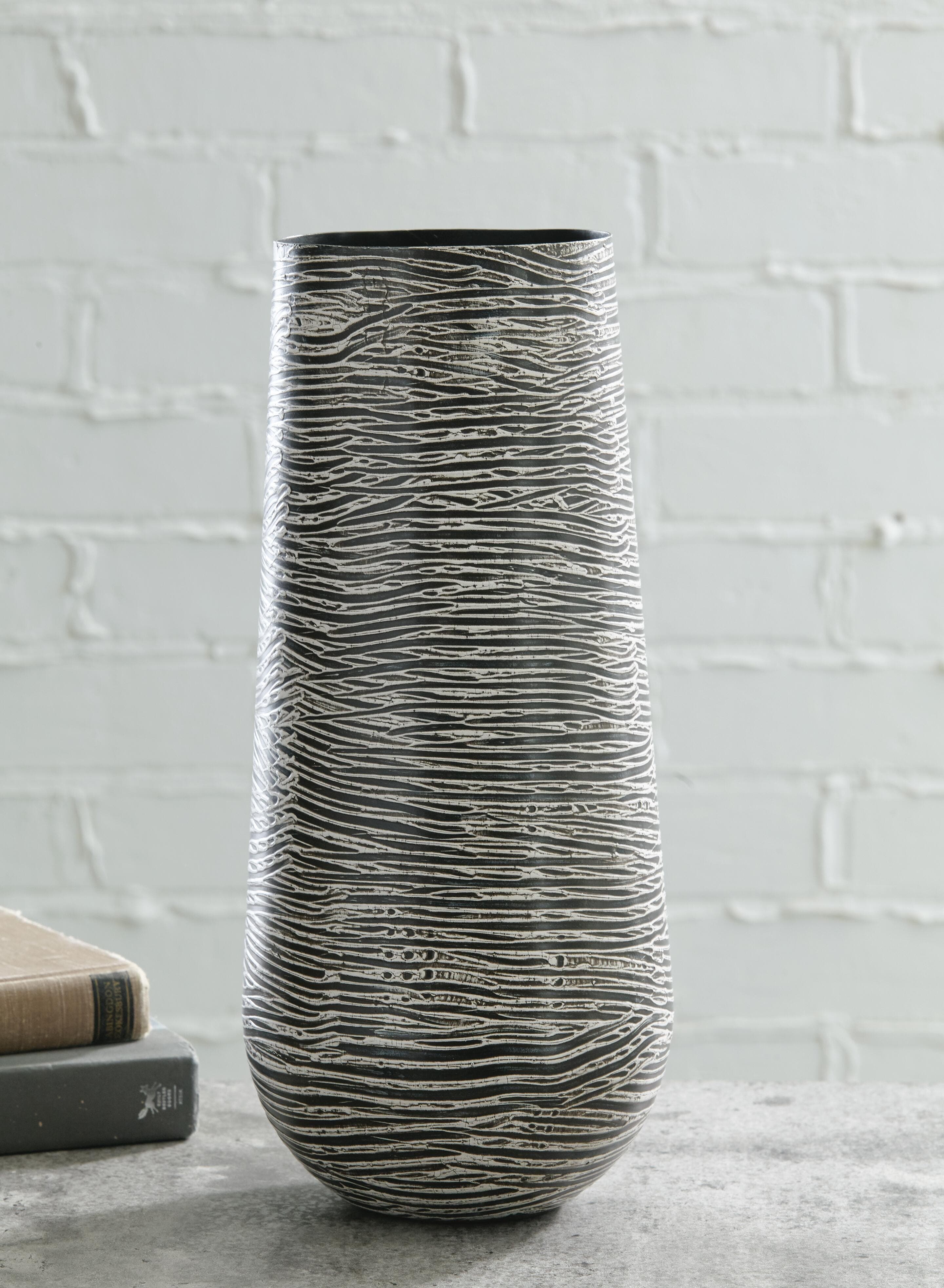 Fynn Vase — Black/Gray — view 2