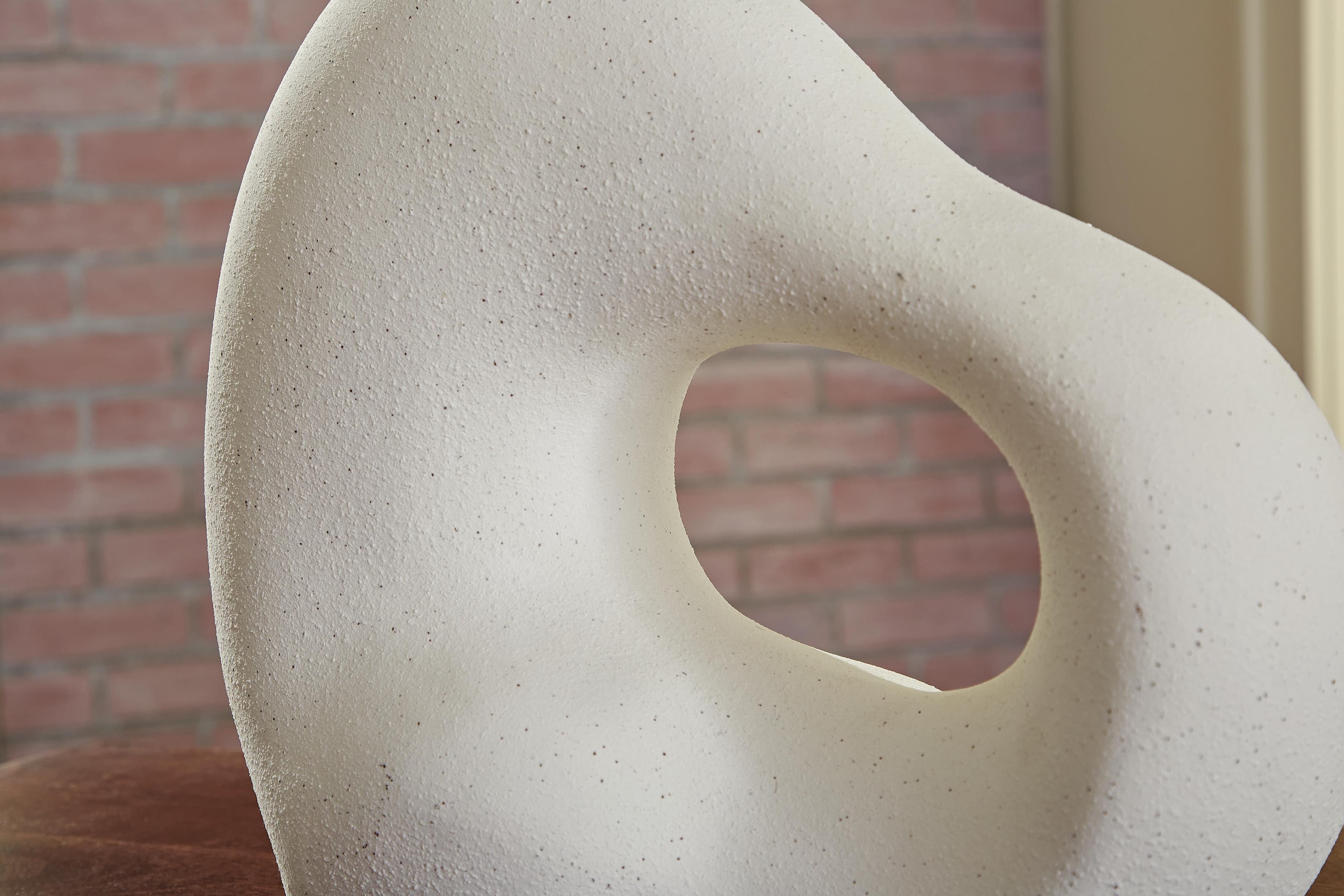 Arthrow Sculpture — White — view 4
