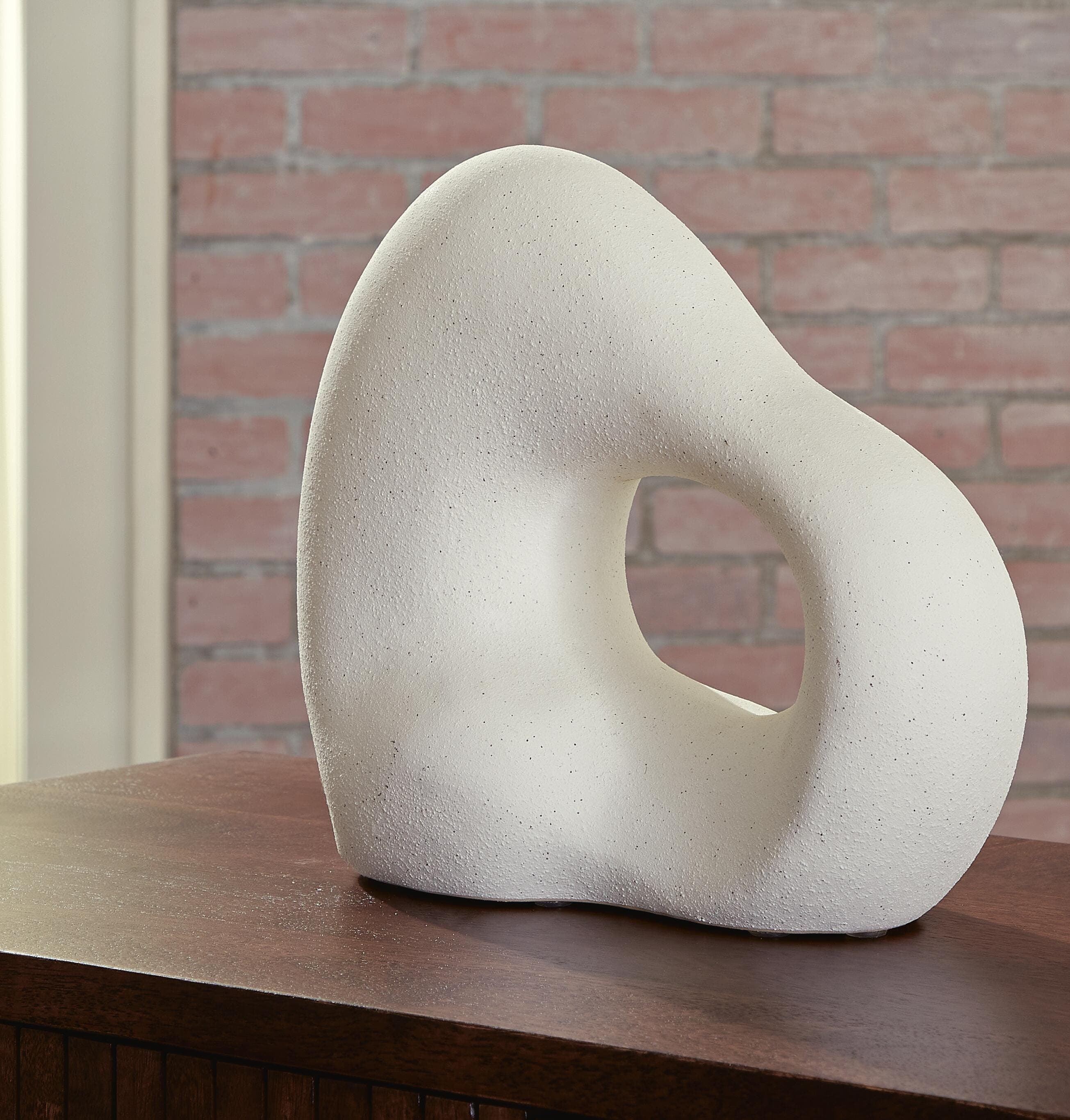Arthrow Sculpture — White — view 2