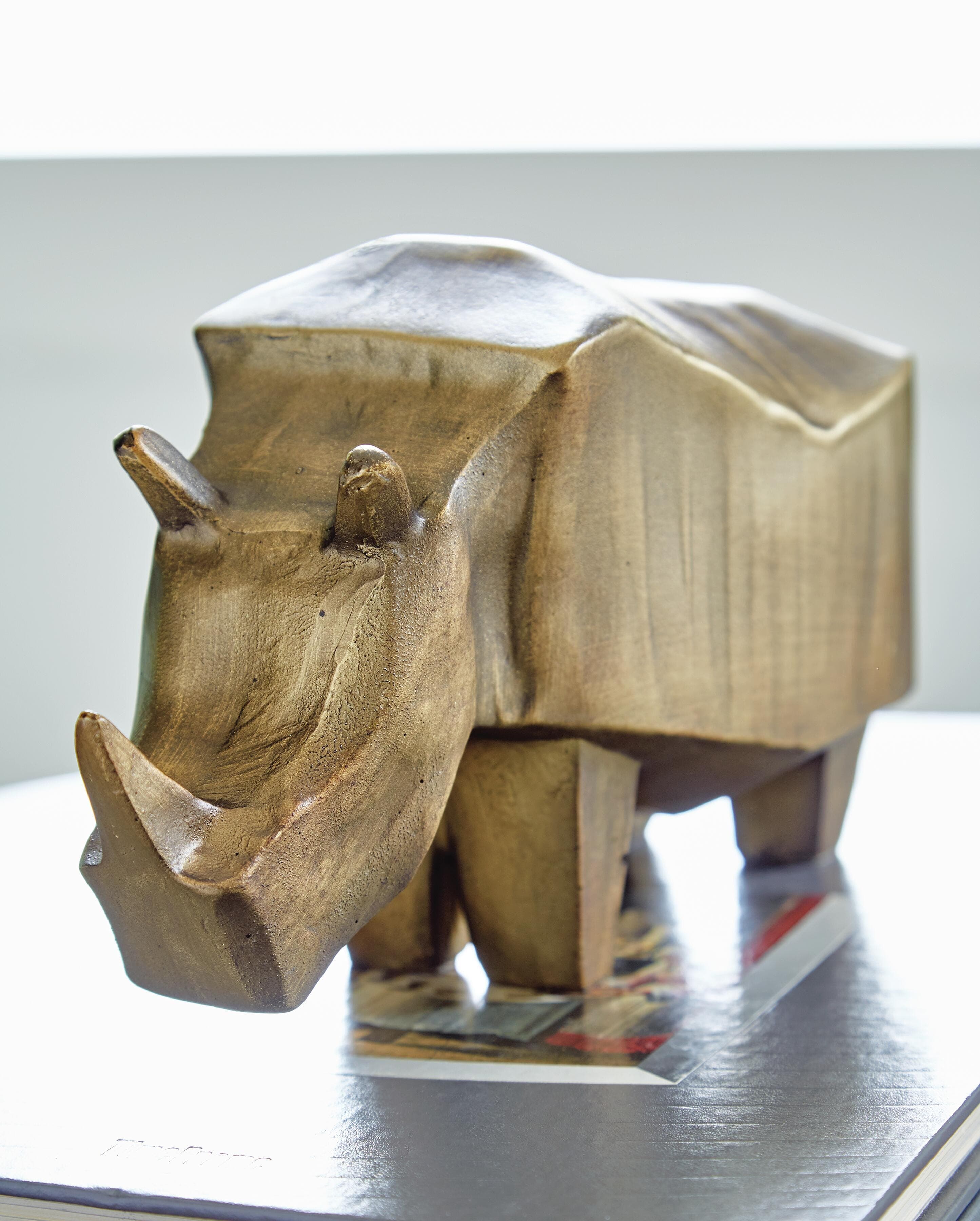 Gentwell Sculpture — Metallic — view 4