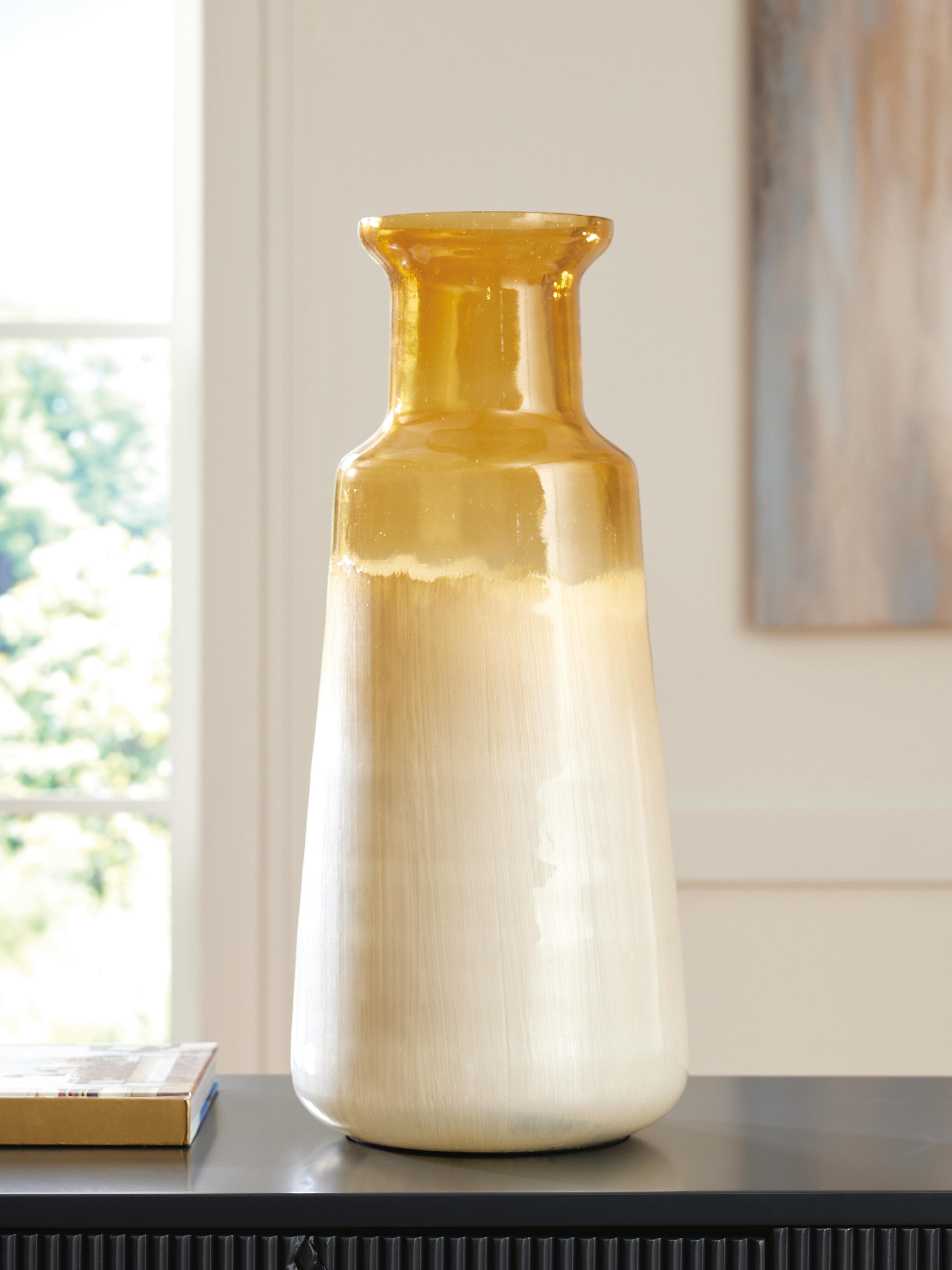 Wynburg Vase — White & Yellow — view 2