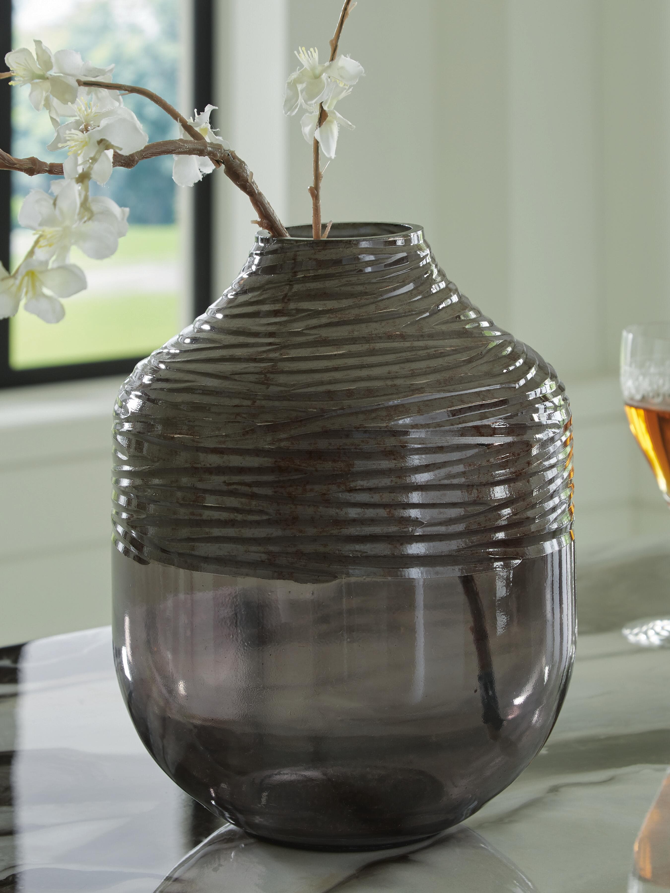 Harpwick Vase — Black/Gray — view 2