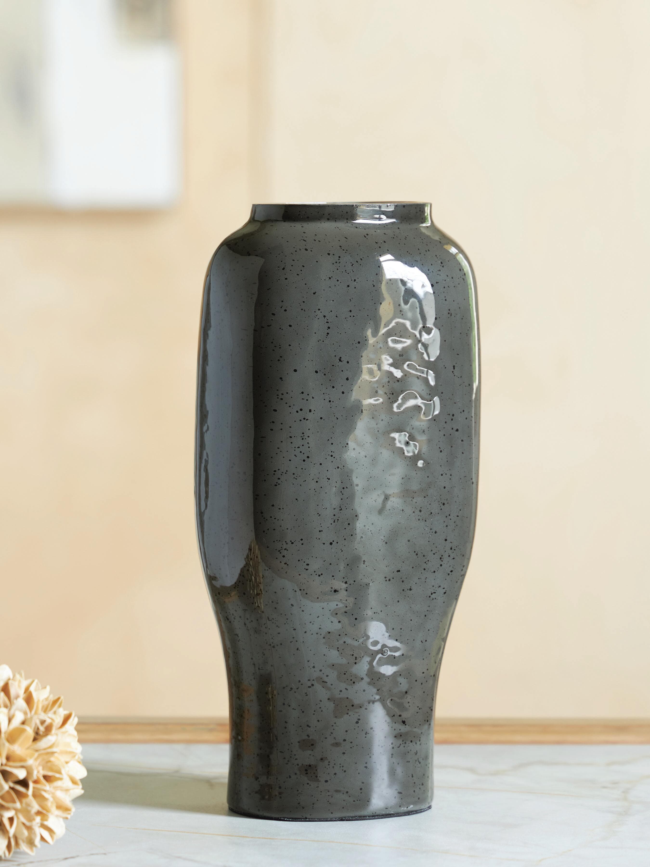 Kierlain Vase — Gray/Black — view 2