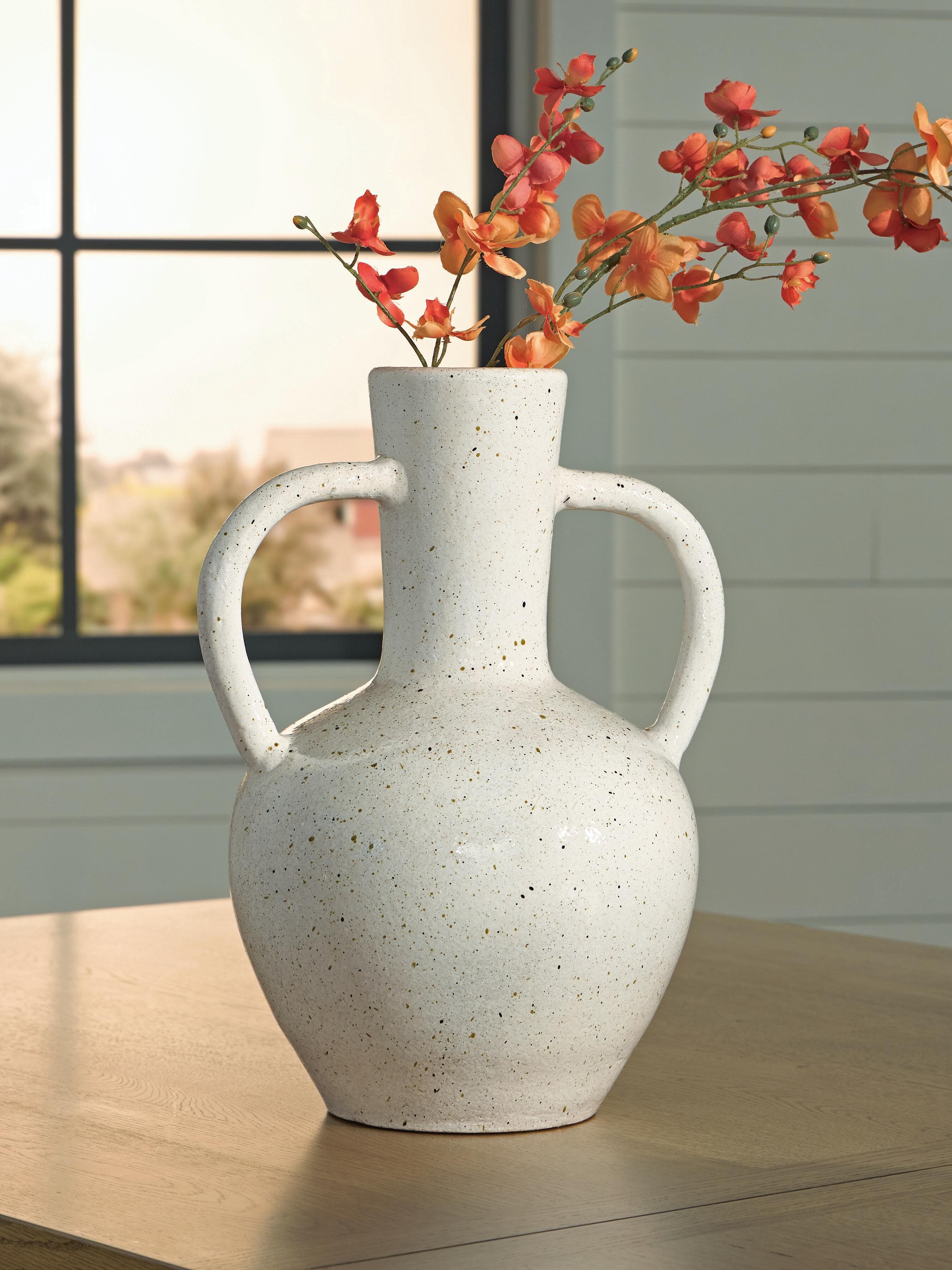 Dallinworth Vase — White/Black — view 2