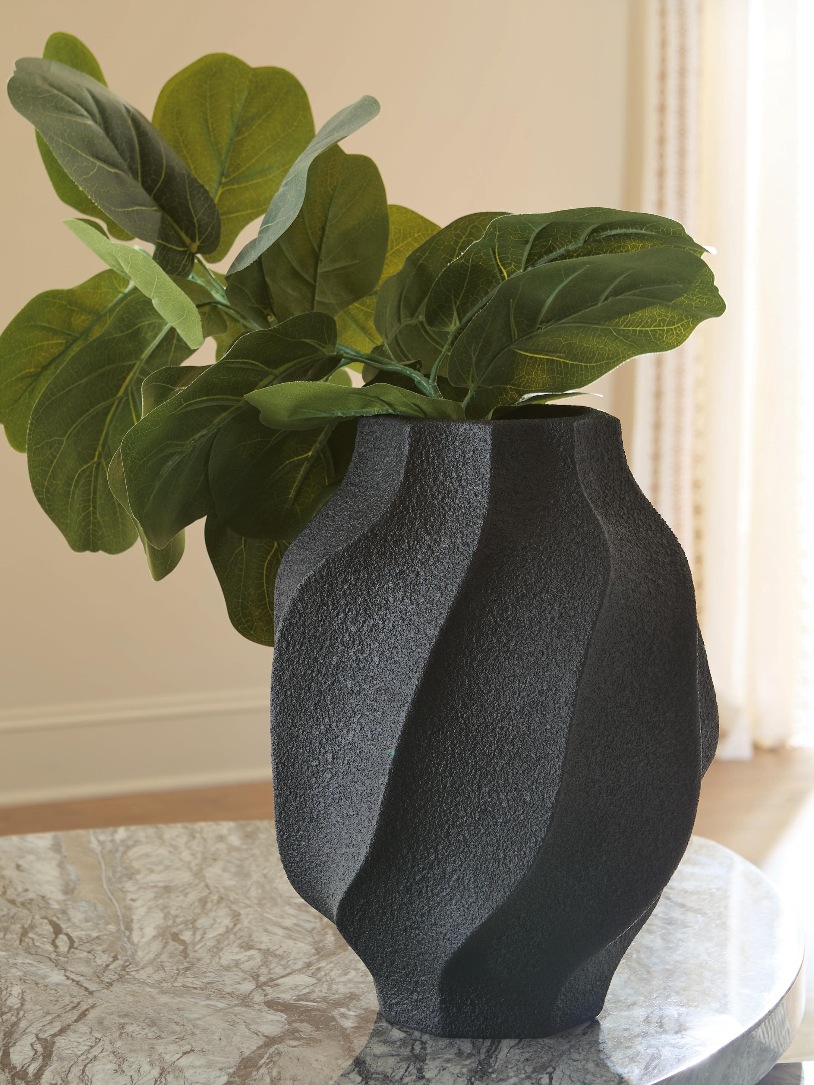 Judworth Vase — Black — view 2