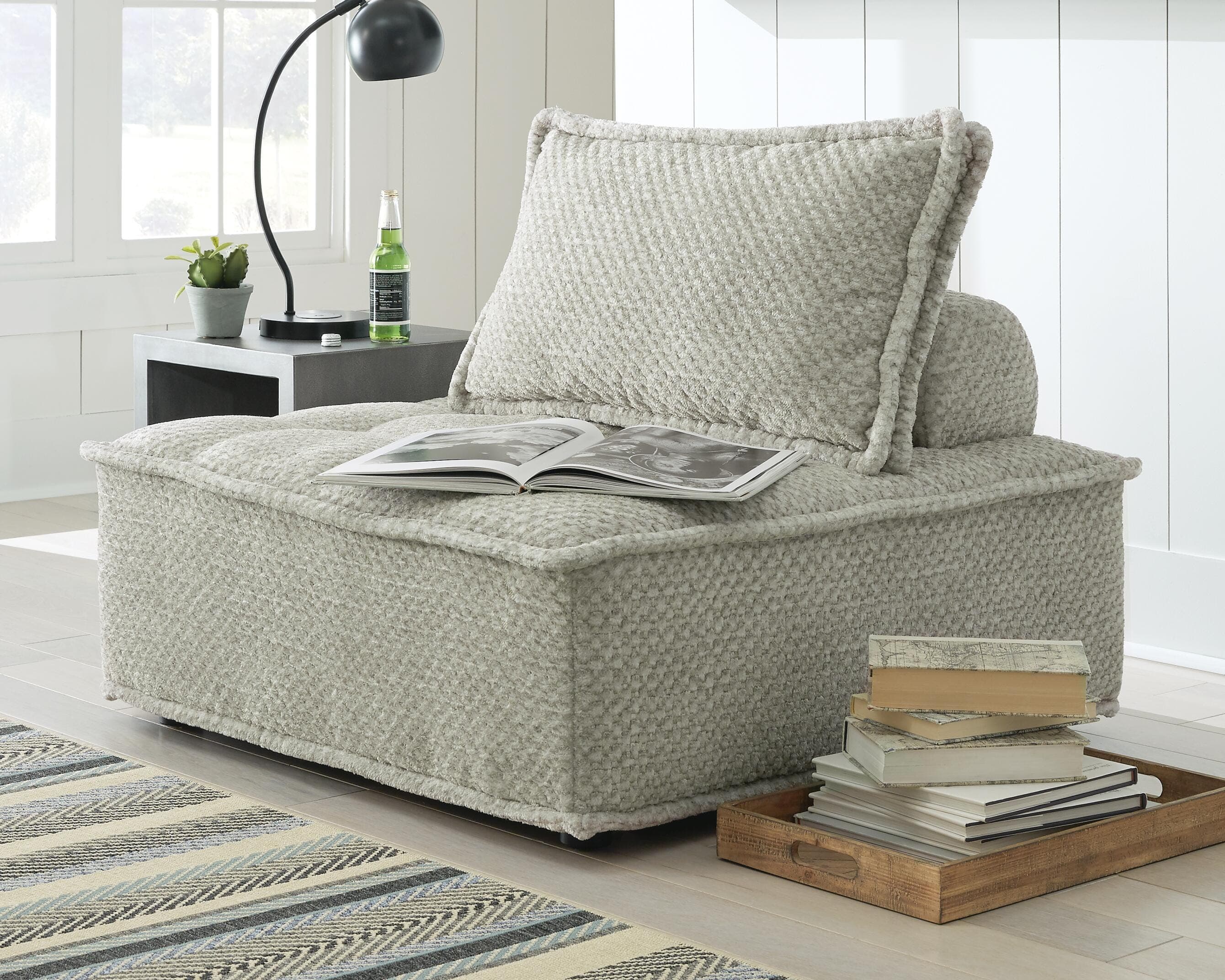 Bales Accent Chair — Black/Gray — view 2