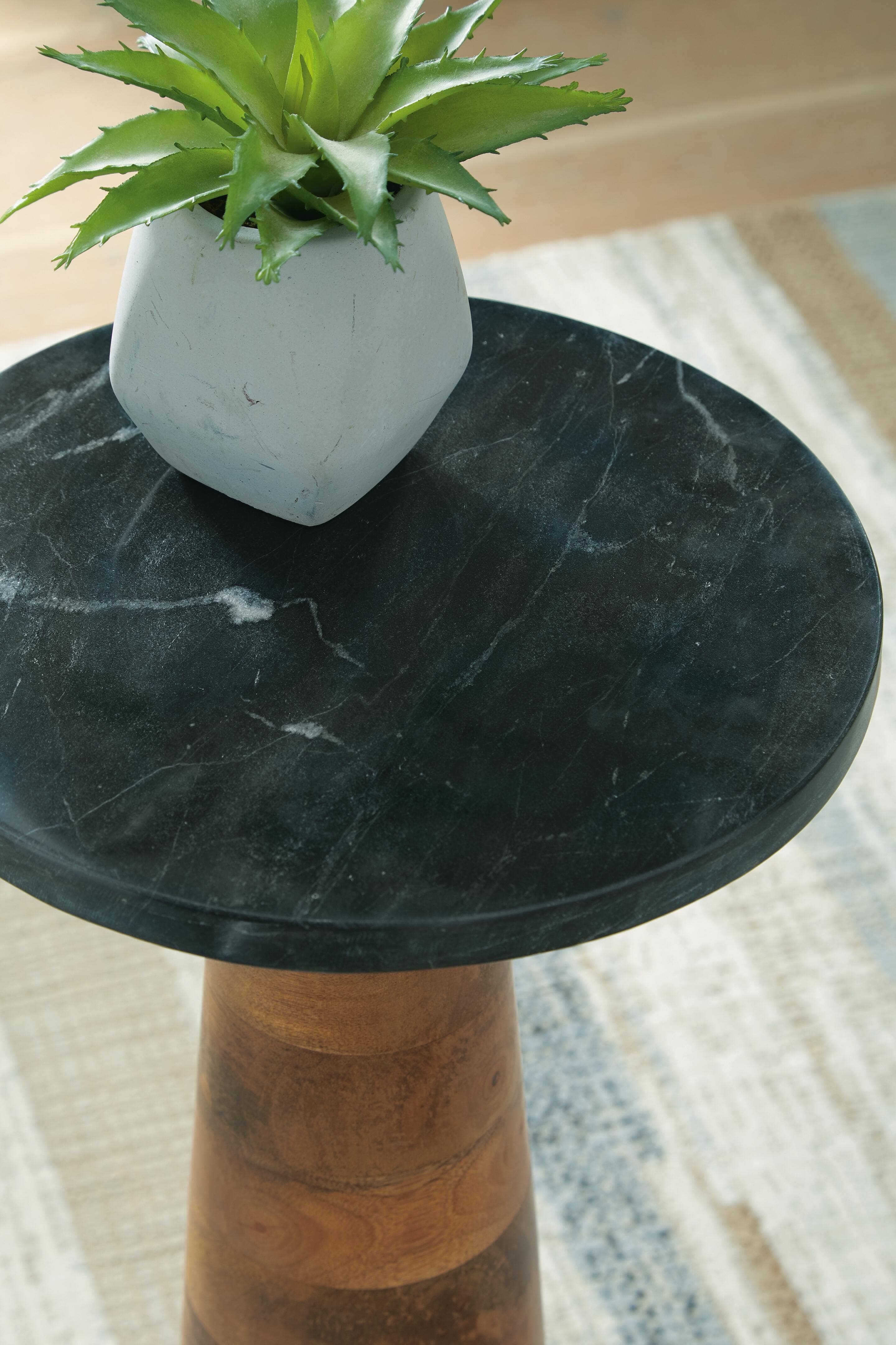 Quinndon Accent Table — Black/Gray & Brown/Beige — view 4