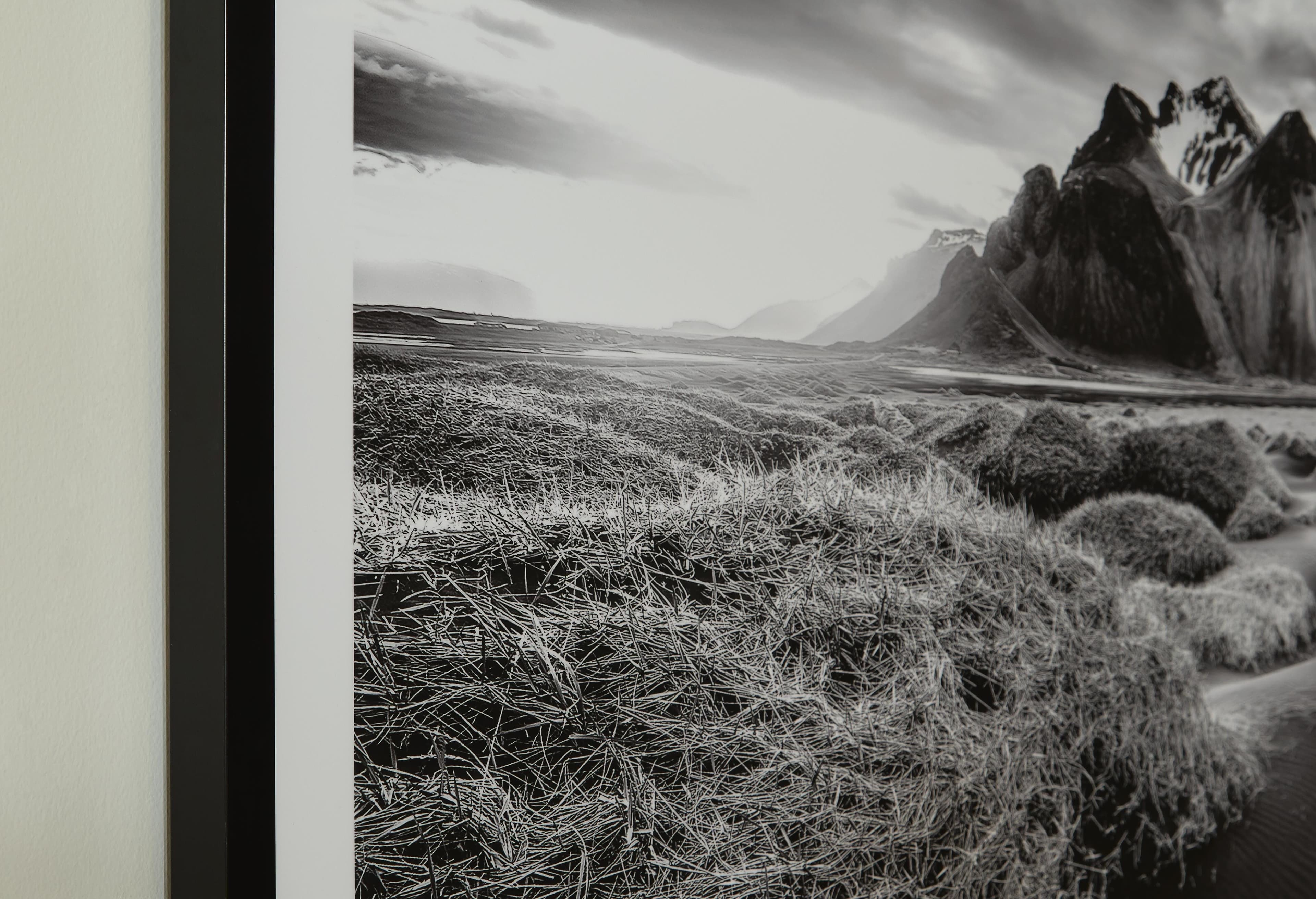 Delstone Wall Art — White & Black/Gray — view 5