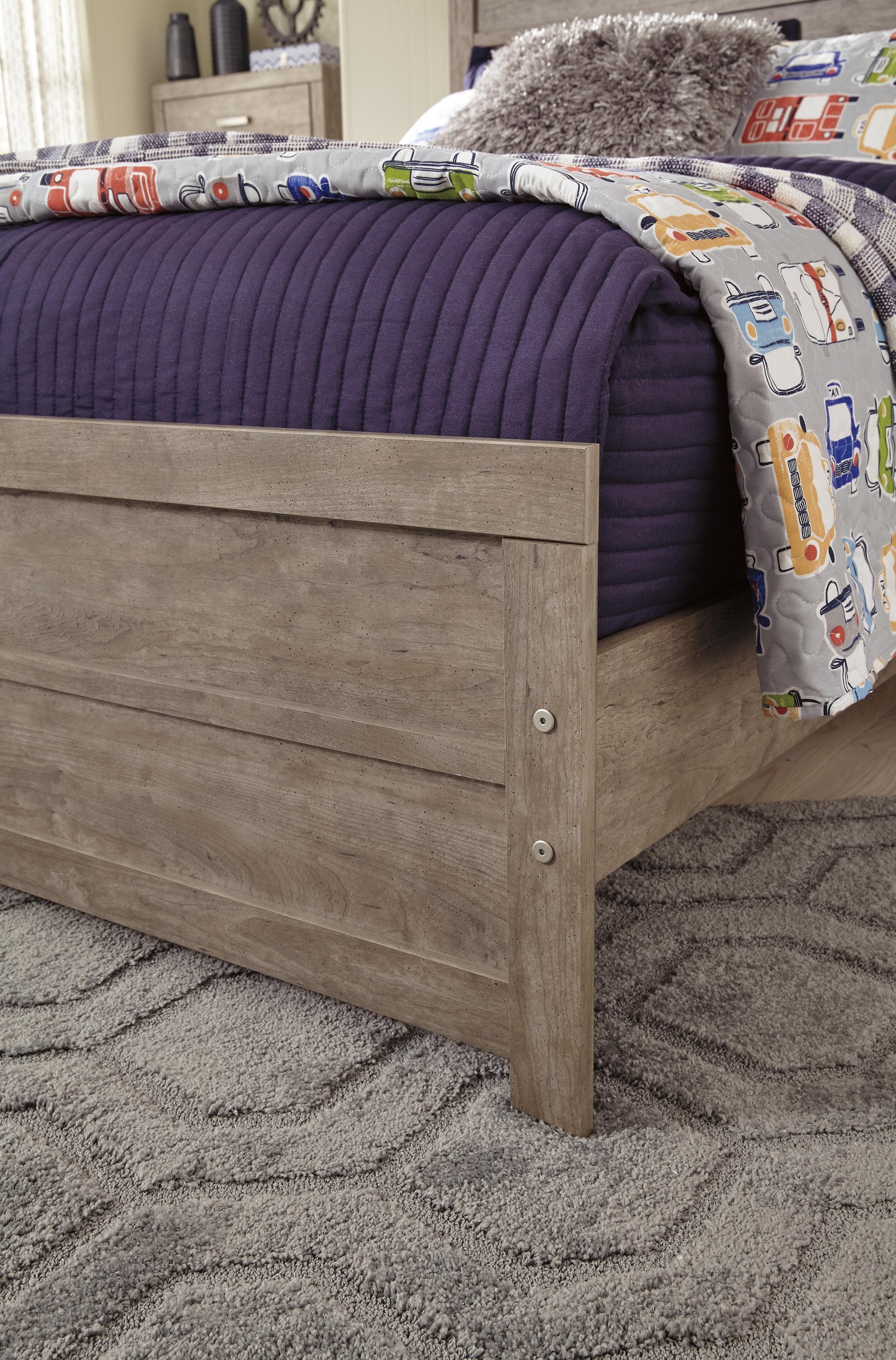Culverbach Full Panel Bed — Black/Gray — view 6
