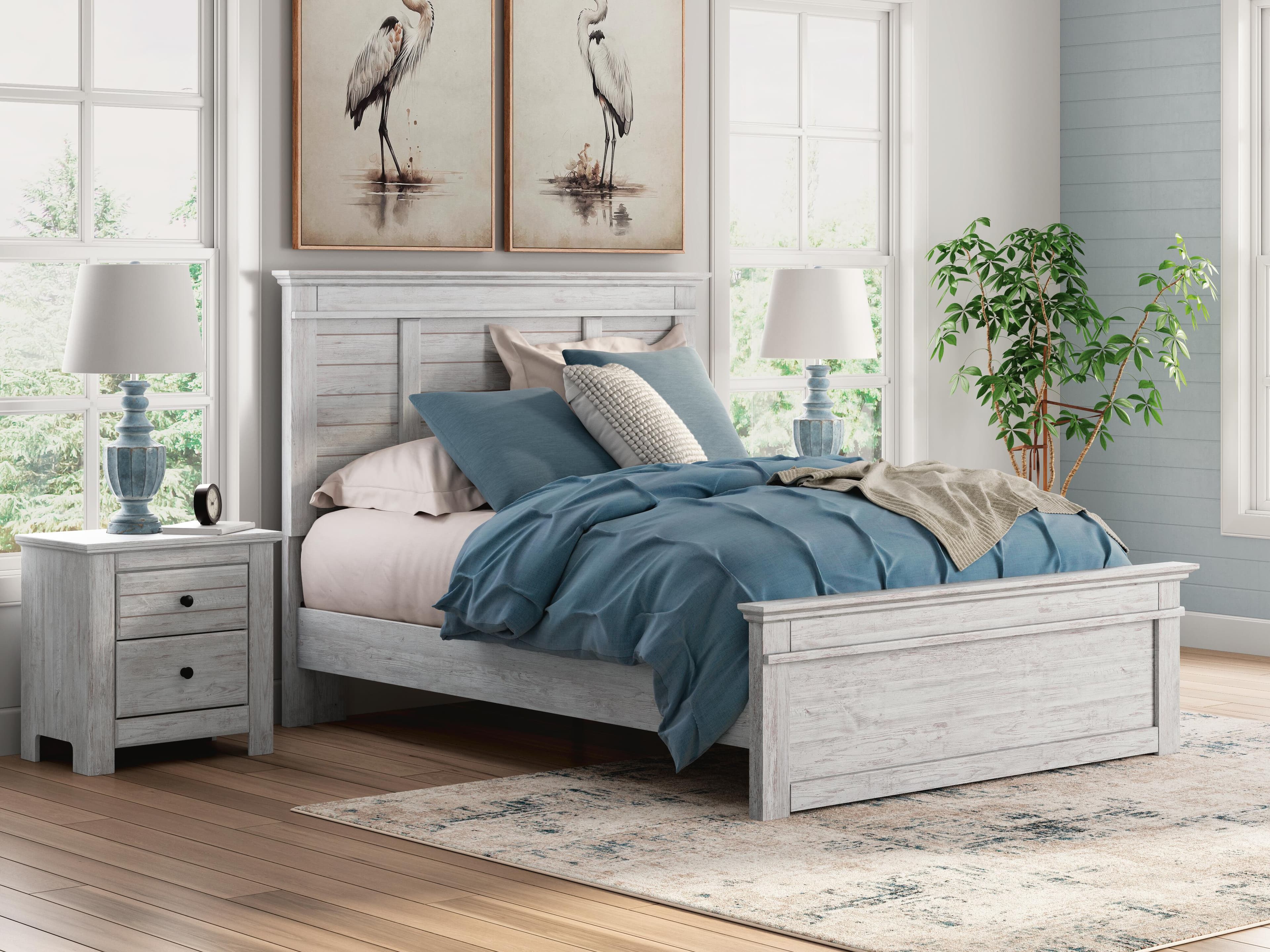 Fenderport Queen Panel Bed — Whitewash — view 2