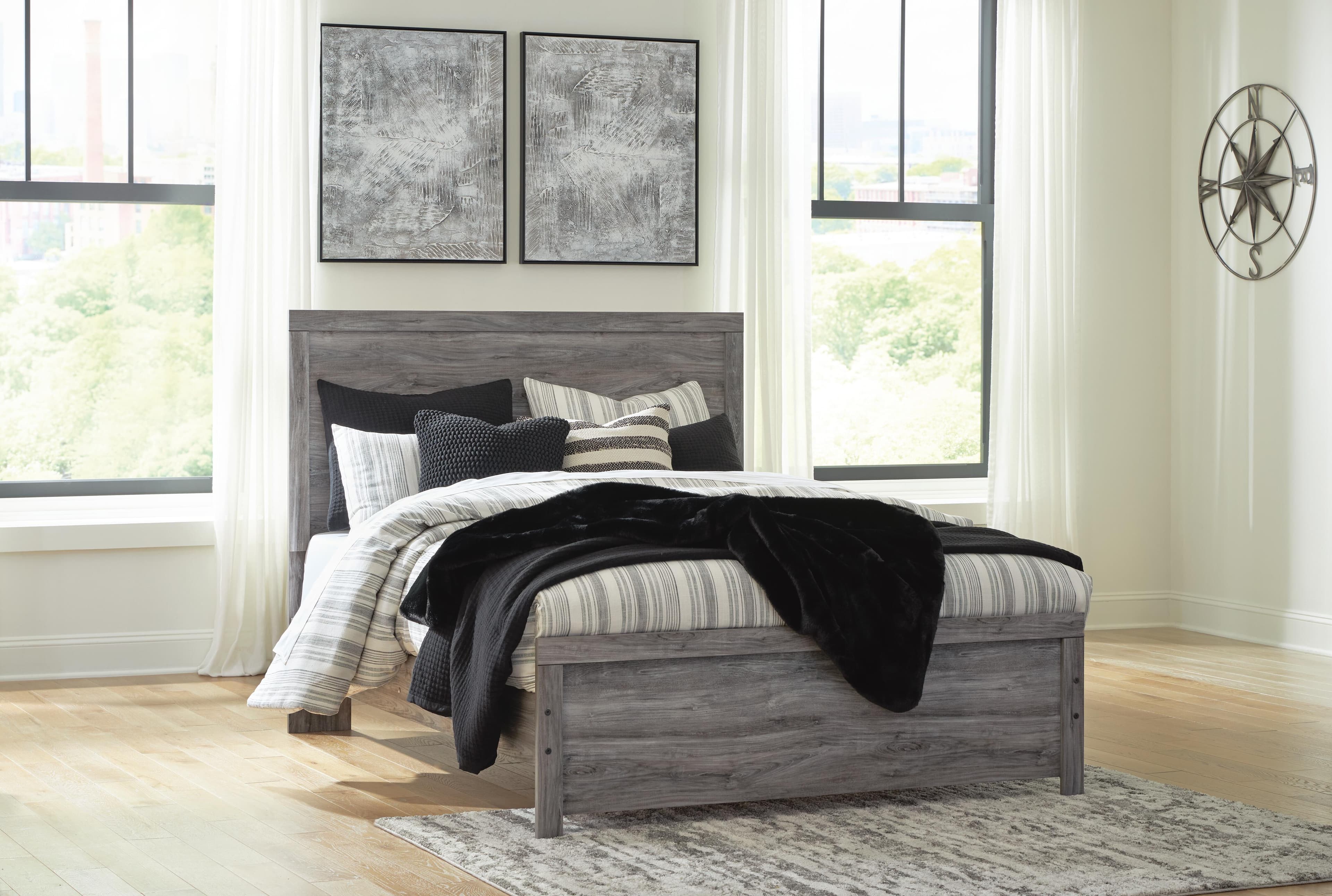Bronyan Queen Panel Bed — Black/Gray — view 2
