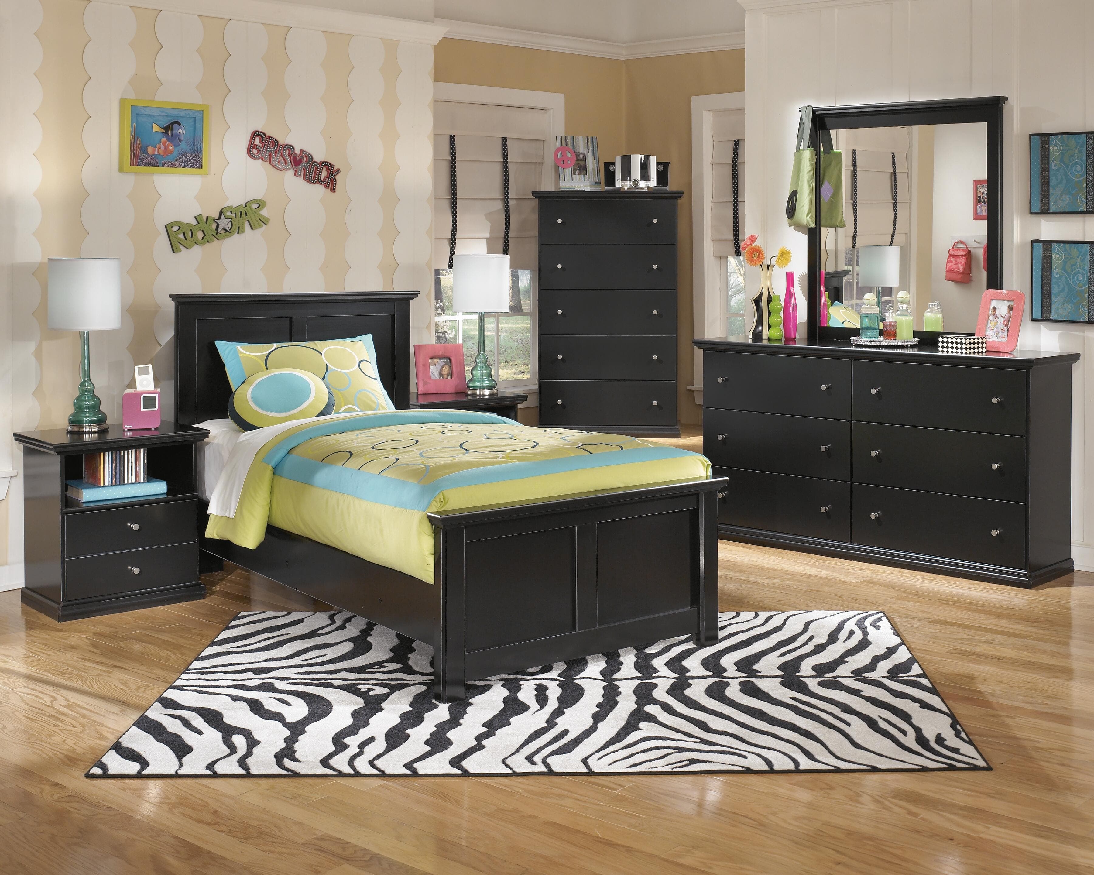 Maribel Chest of Drawers — Black/Gray — view 6