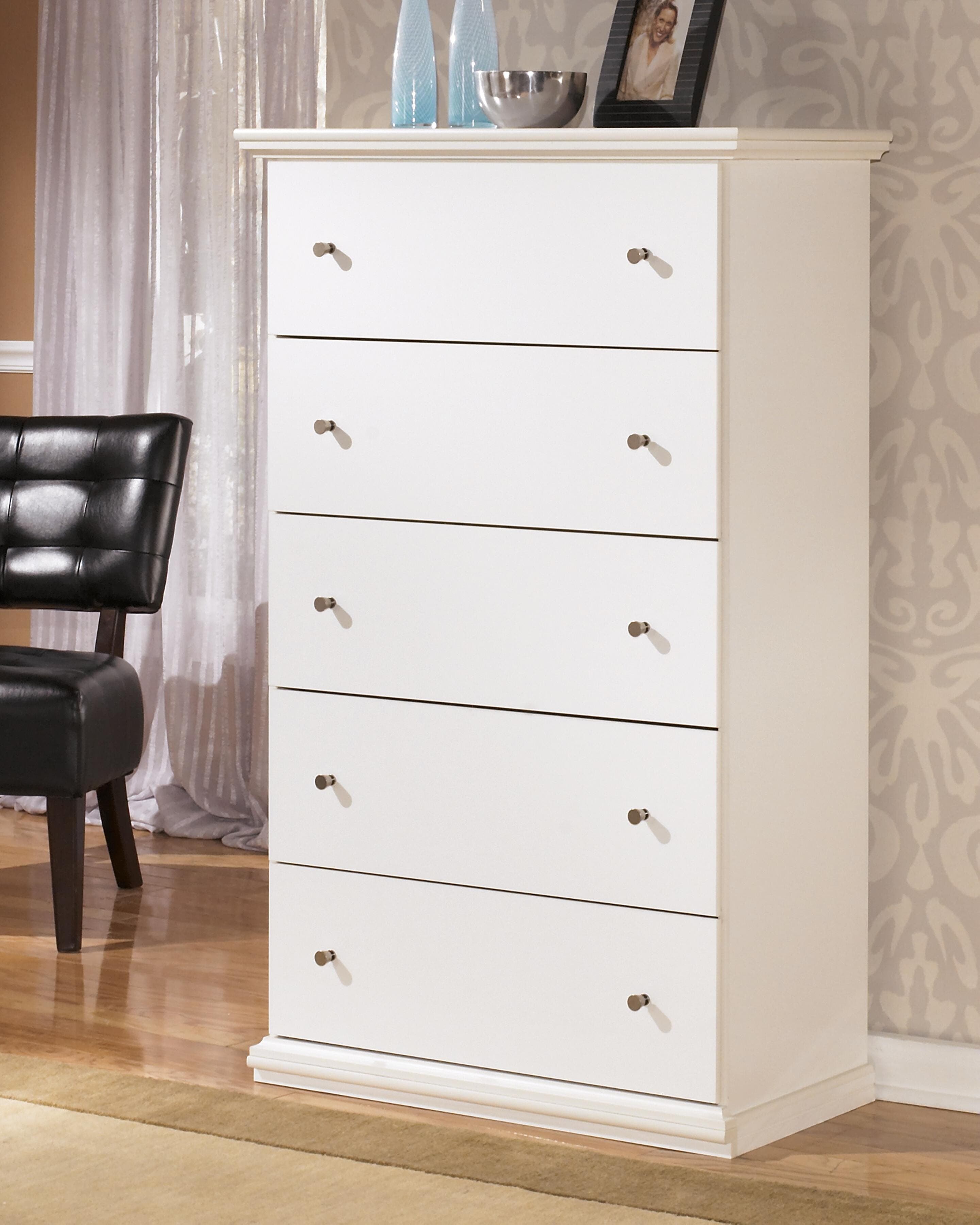 Bostwick Shoals Chest of Drawers — White — view 2