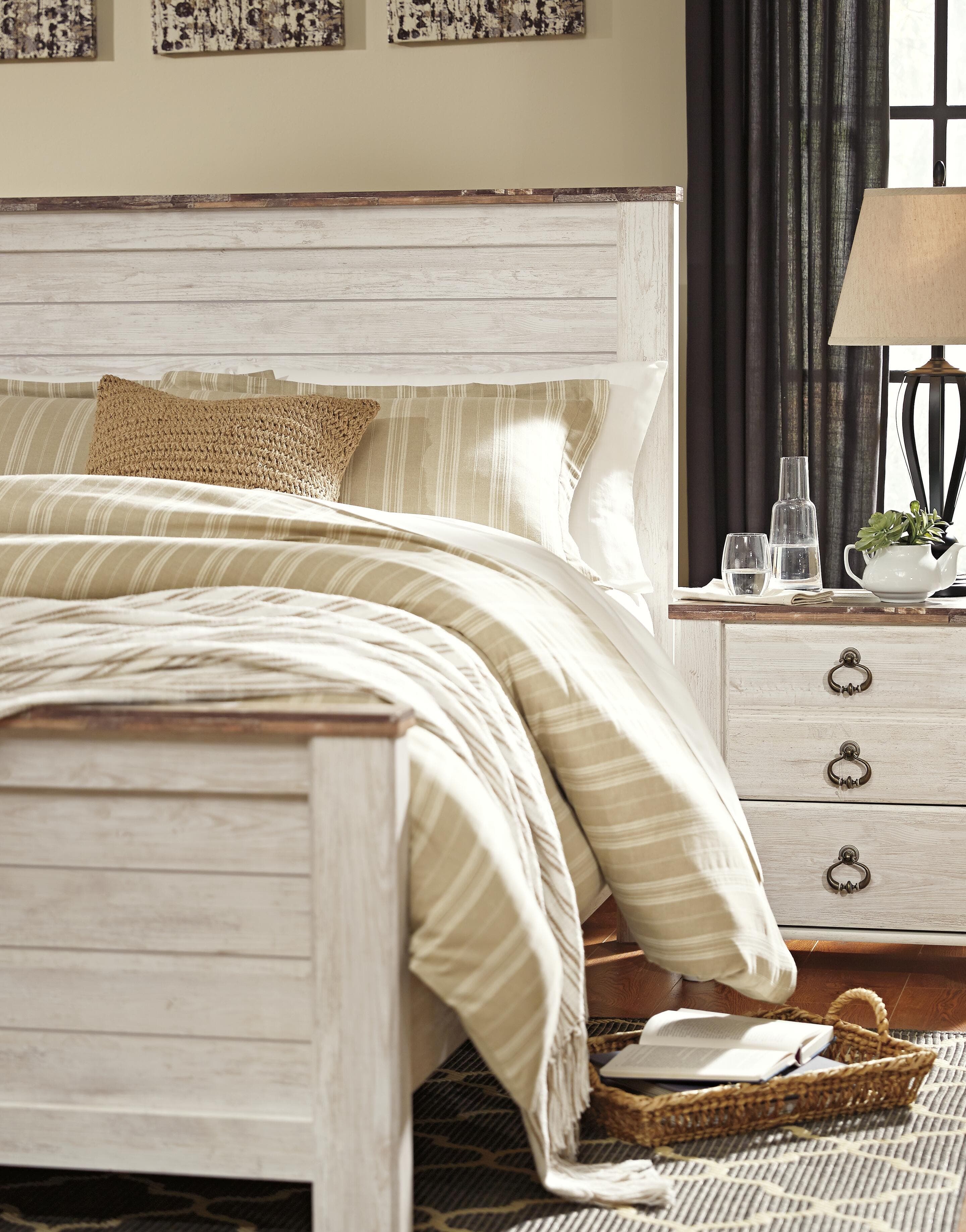 Willowton Queen Panel Headboard — White — view 4