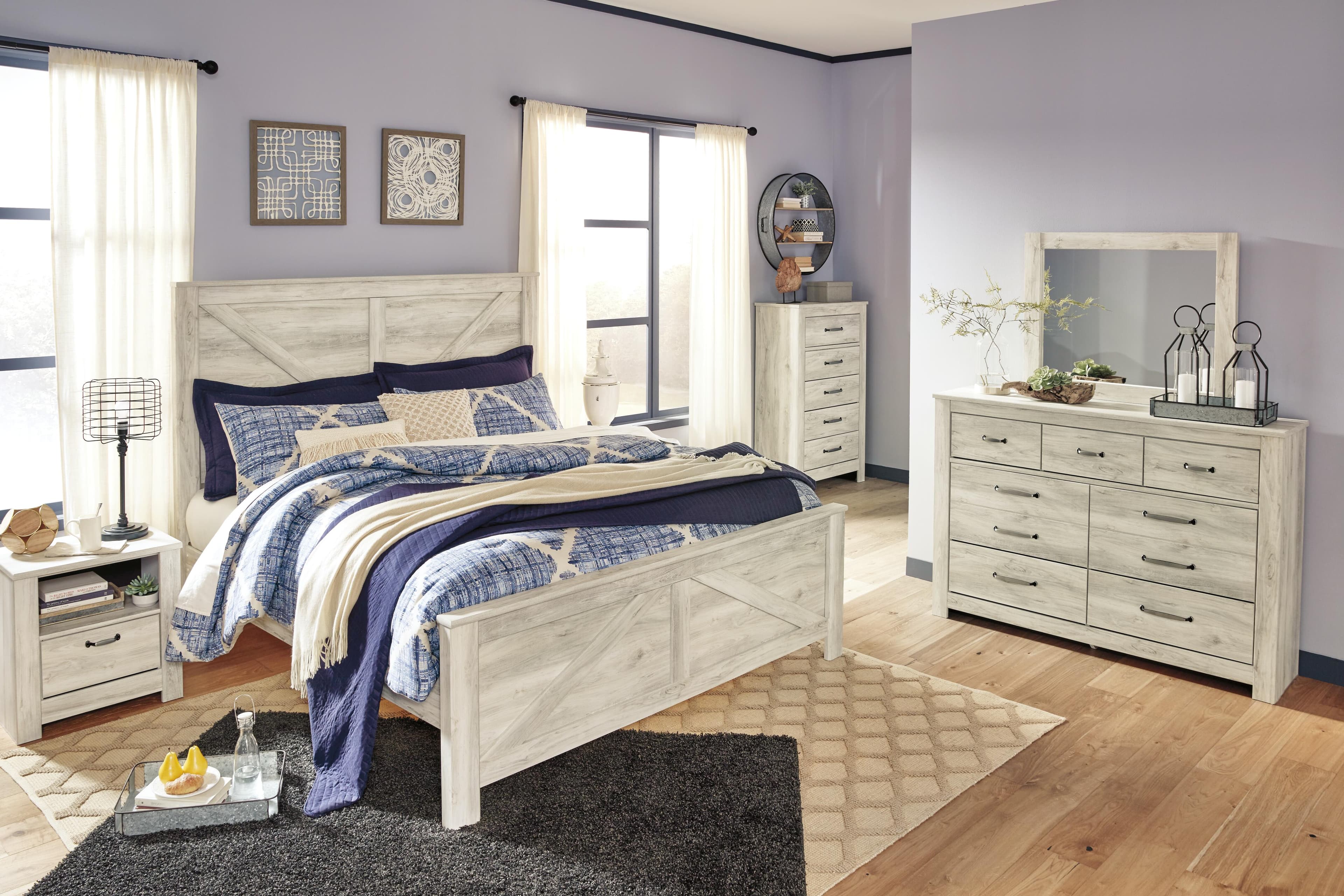 Bellaby King Crossbuck Panel Bed — White — view 3