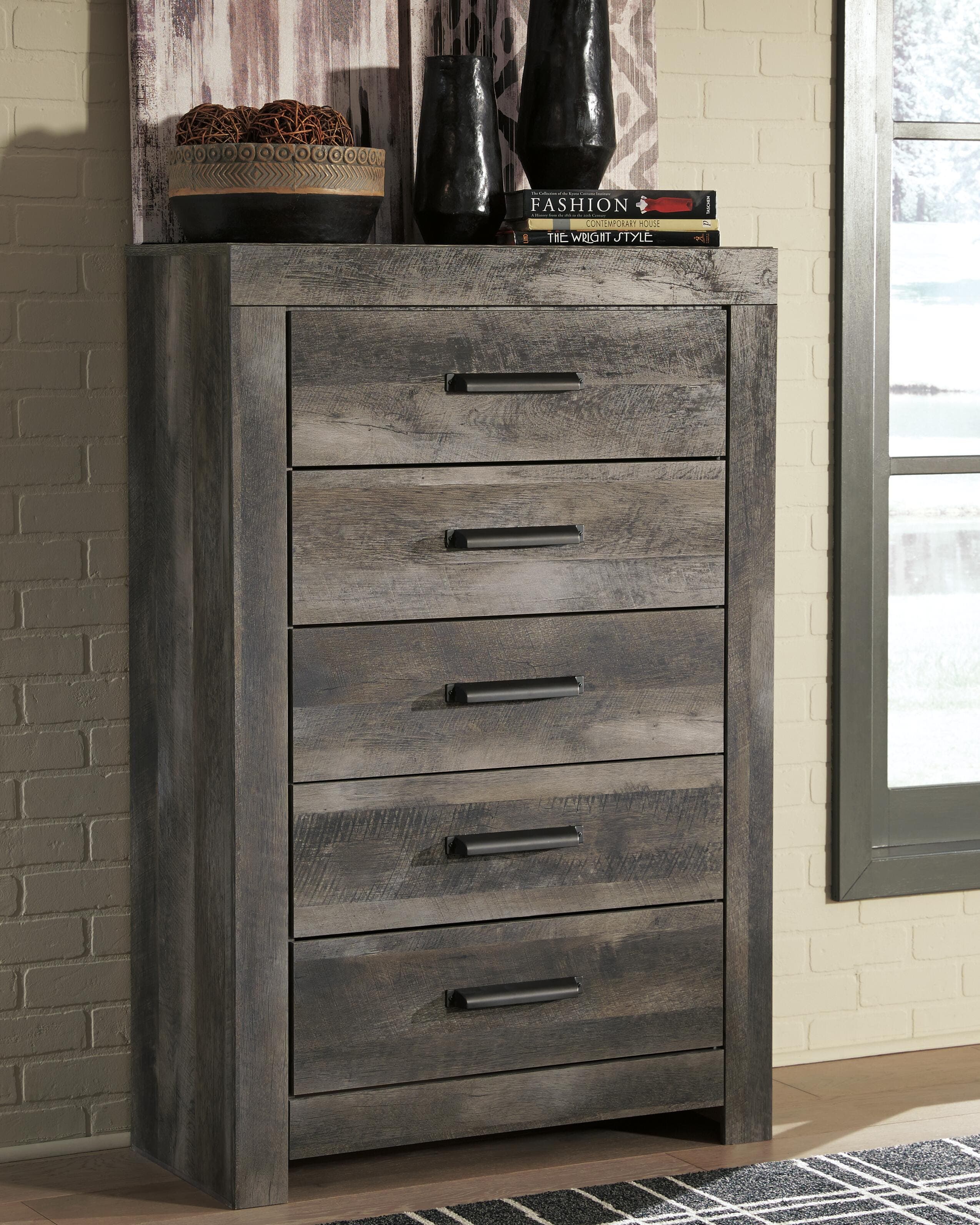 Wynnlow Chest of Drawers — Black/Gray — view 2