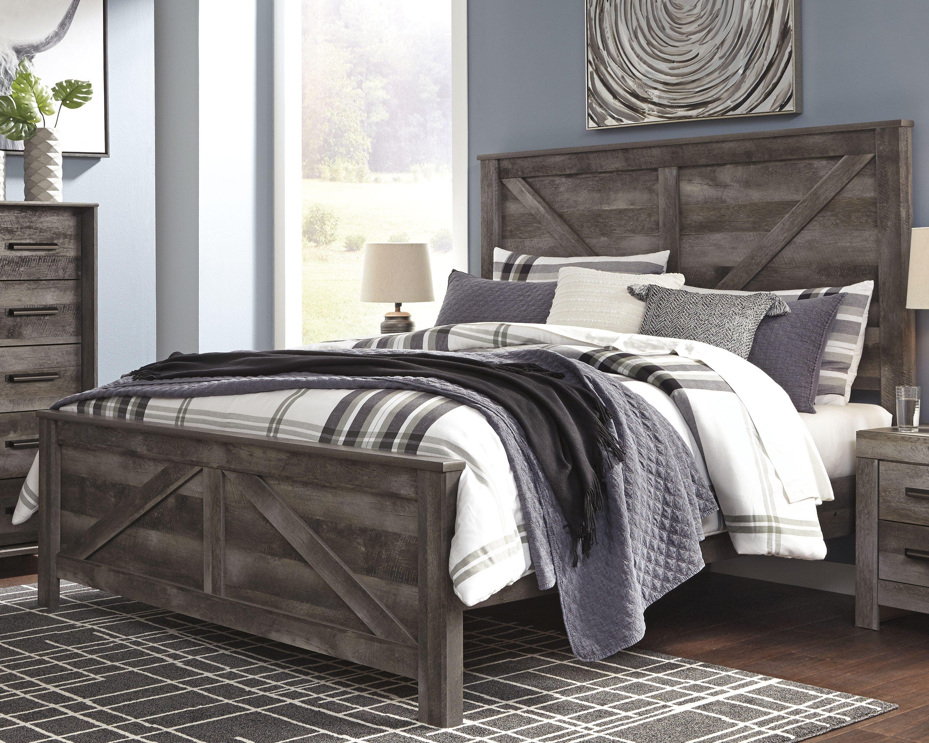 Wynnlow King Crossbuck Panel Bed — Black/Gray — view 2