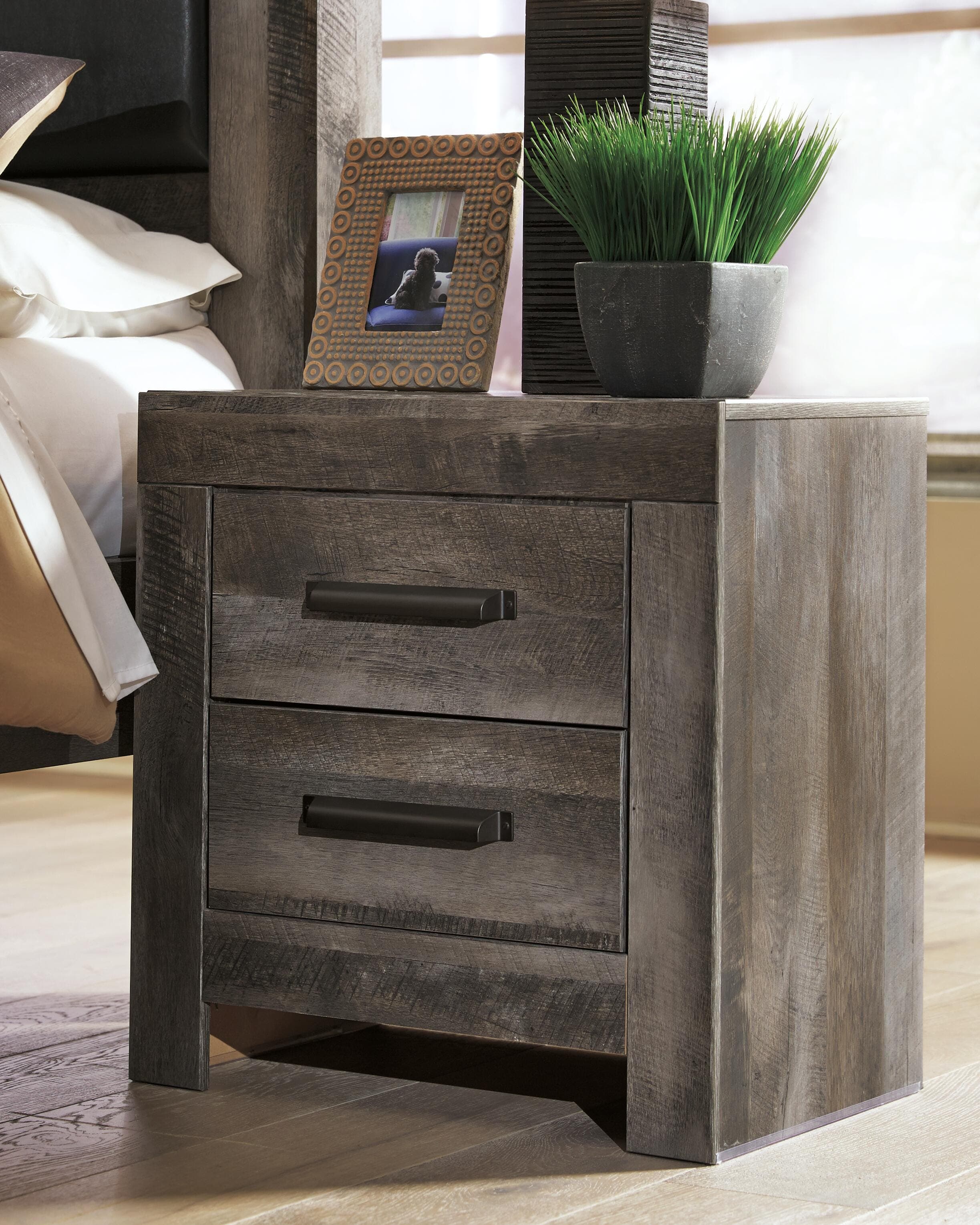Wynnlow Nightstand — Black/Gray — view 2