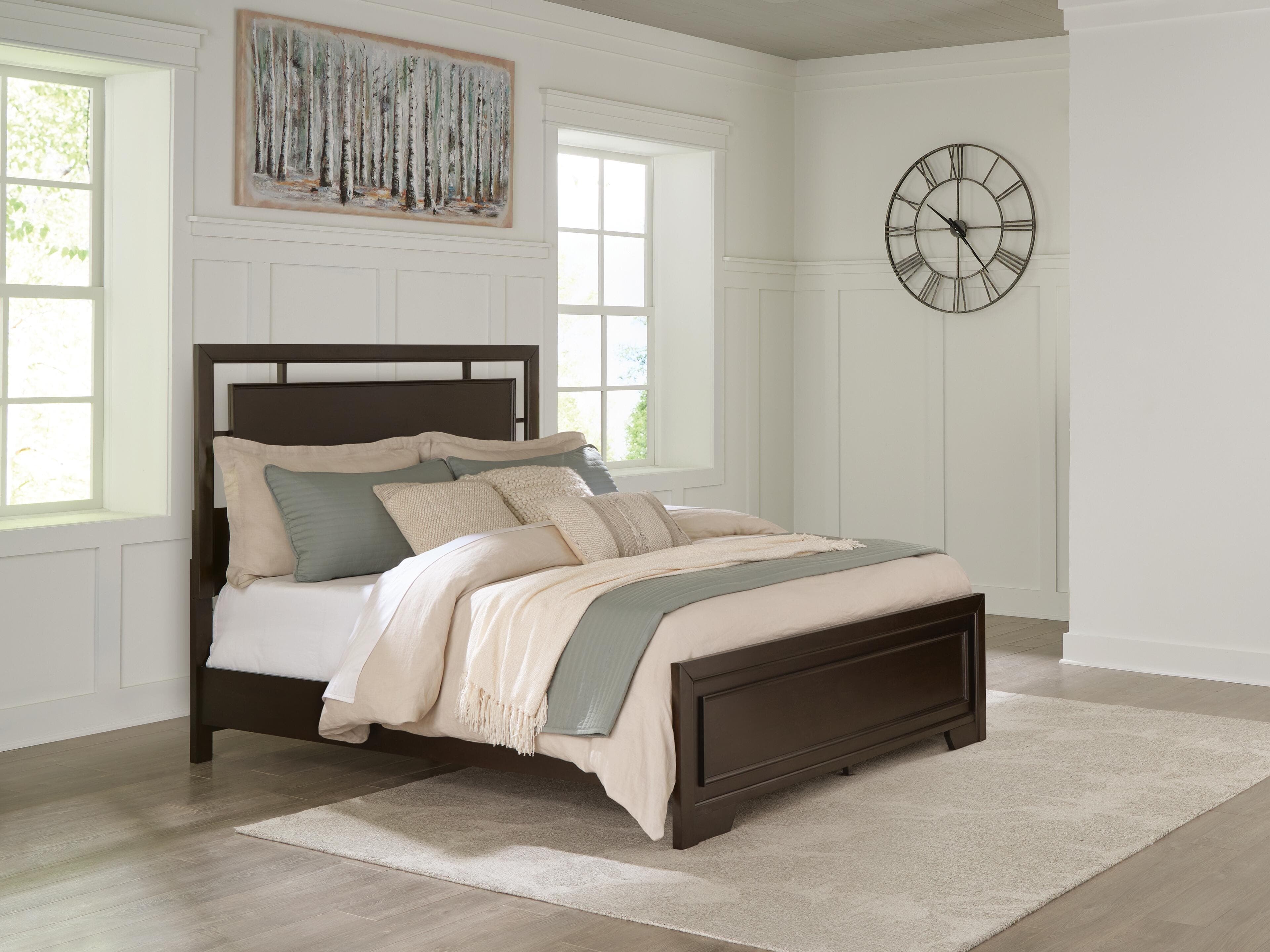 Covetown Queen Panel Bed — Brown/Beige — view 2