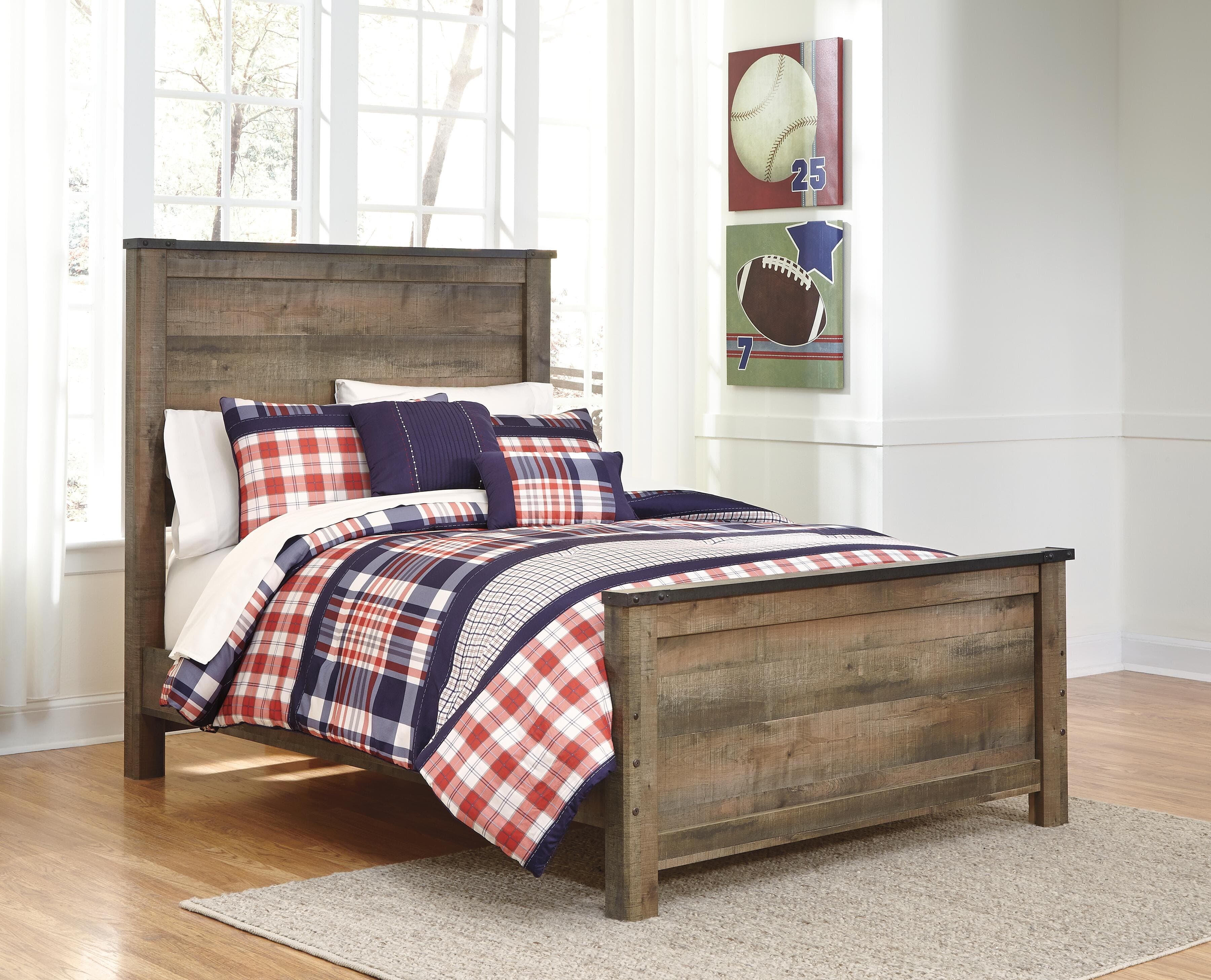 Trinell Full Panel Bed — Brown/Beige — view 2