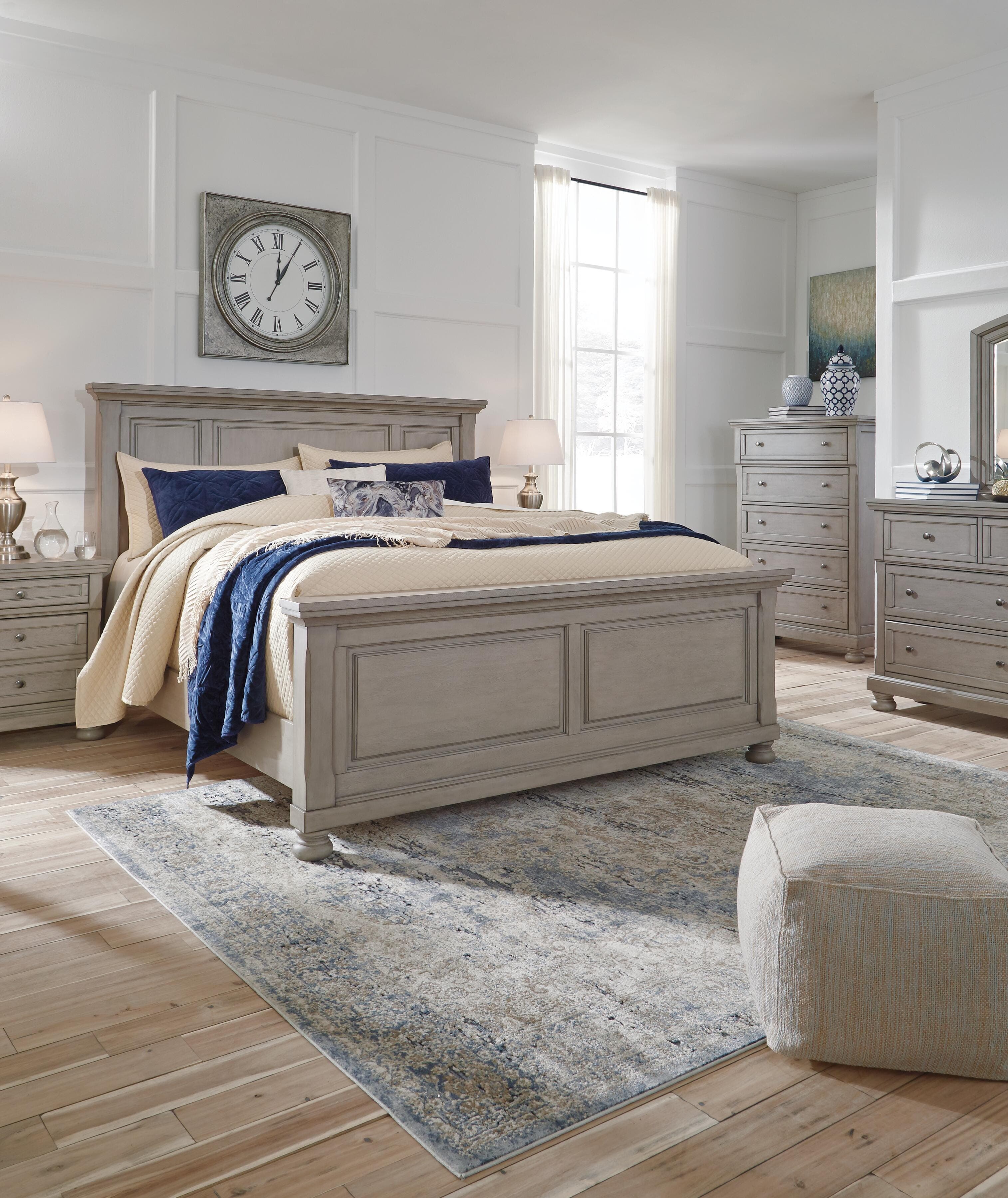 Lettner King Panel Bed — Black/Gray — view 3