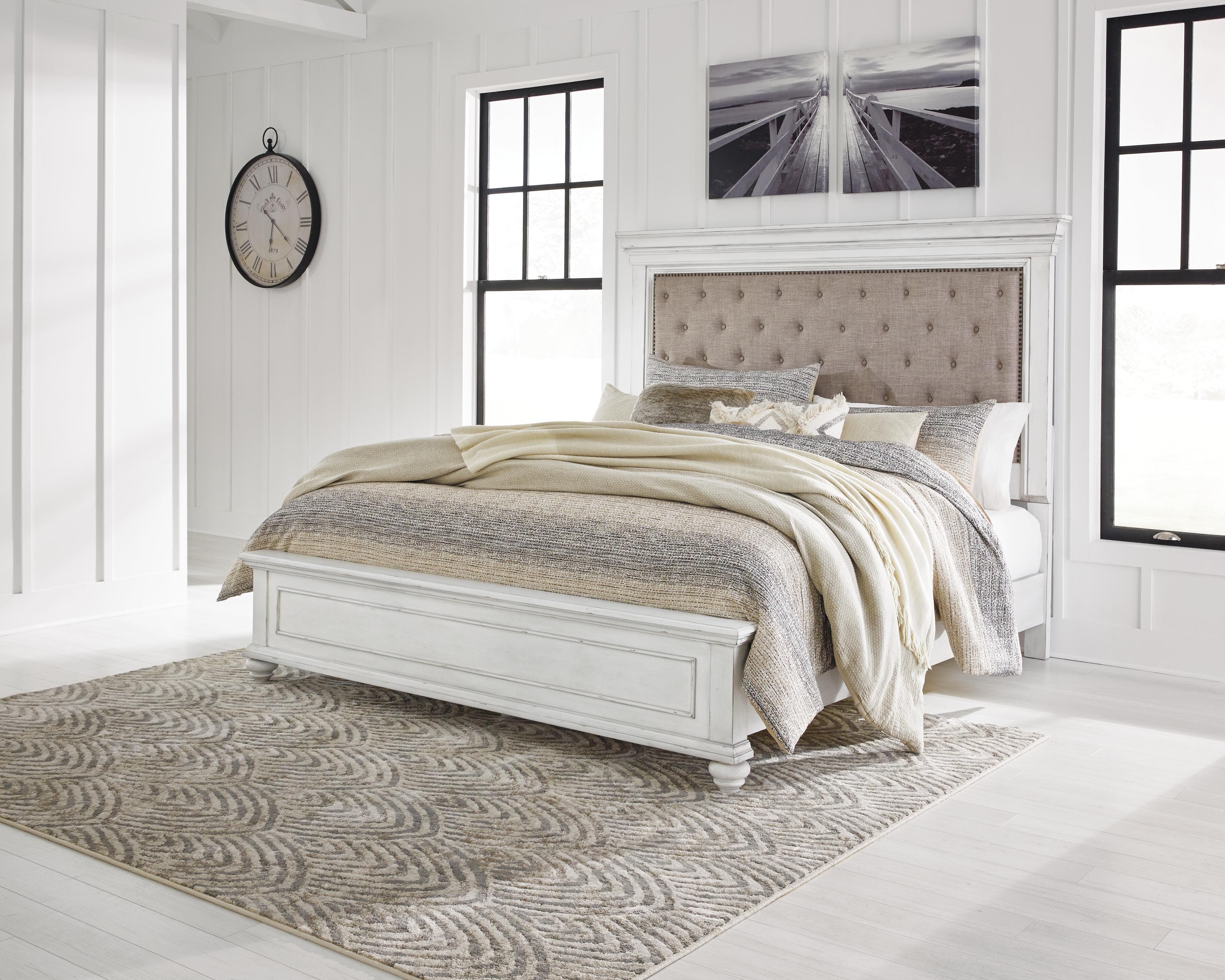 Kanwyn King Panel Bed — White — view 2