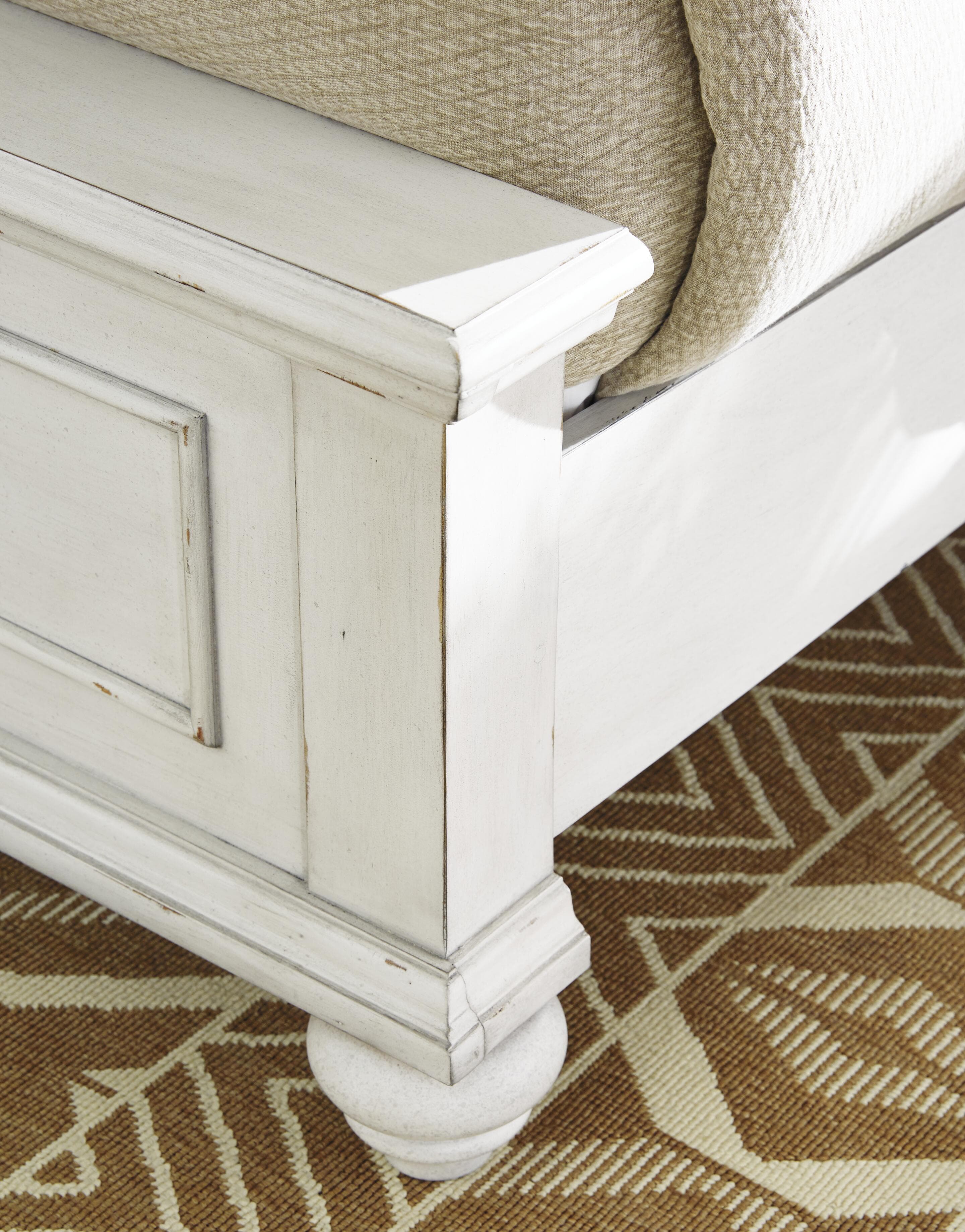 Kanwyn King Panel Bed — White — view 5
