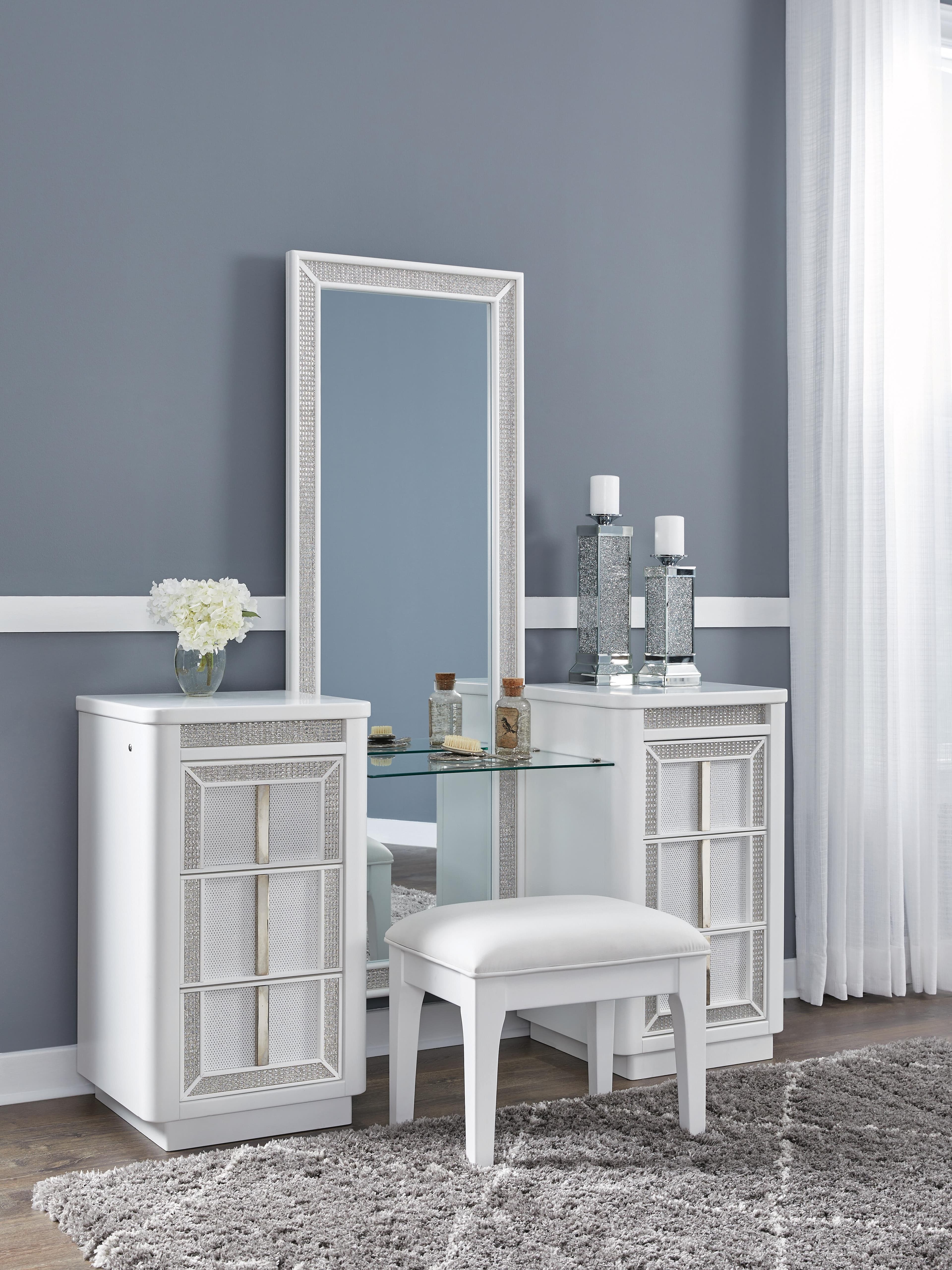 Chalanna Vanity with Mirror — White — view 4
