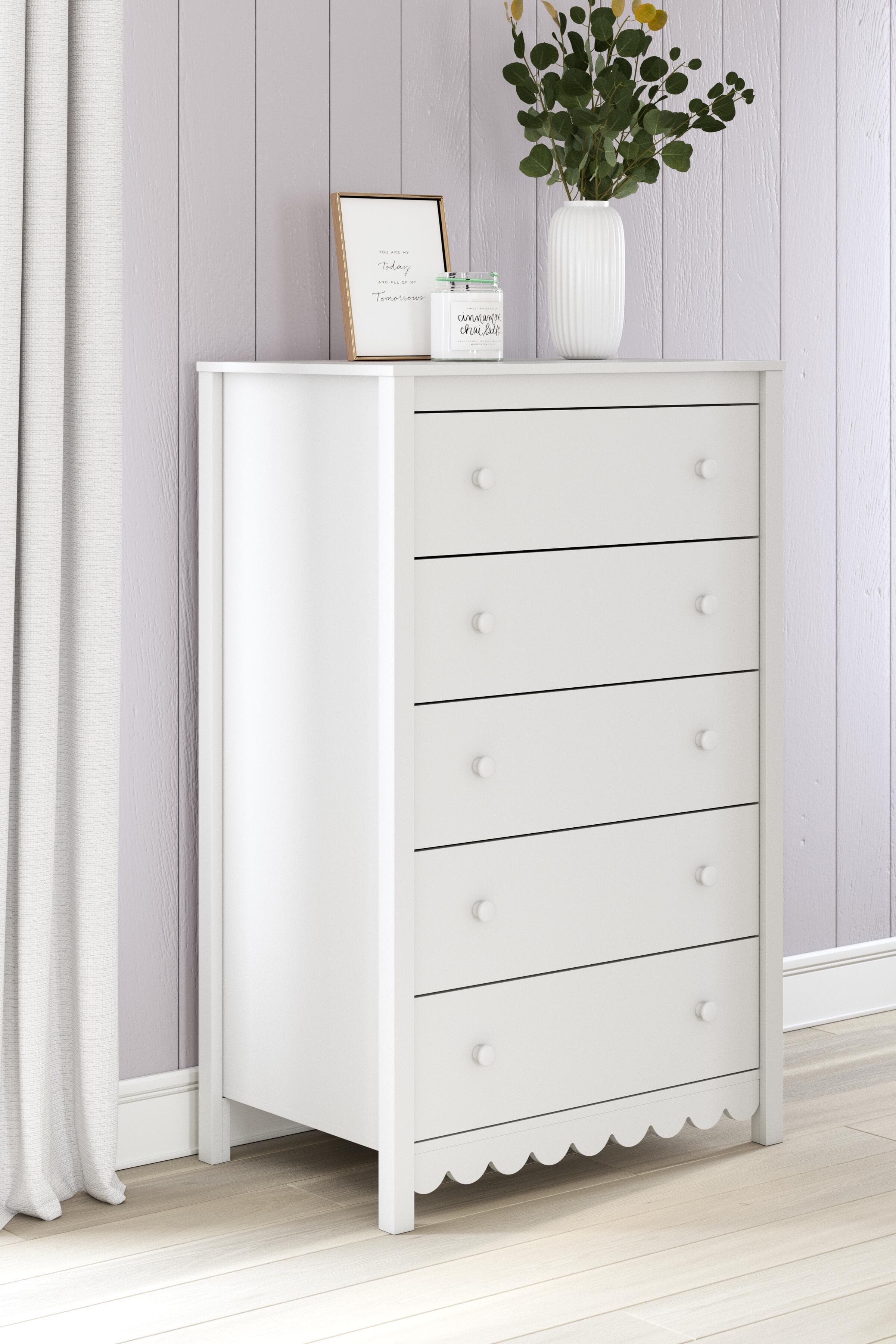 Hallityn Chest of Drawers — White — view 2