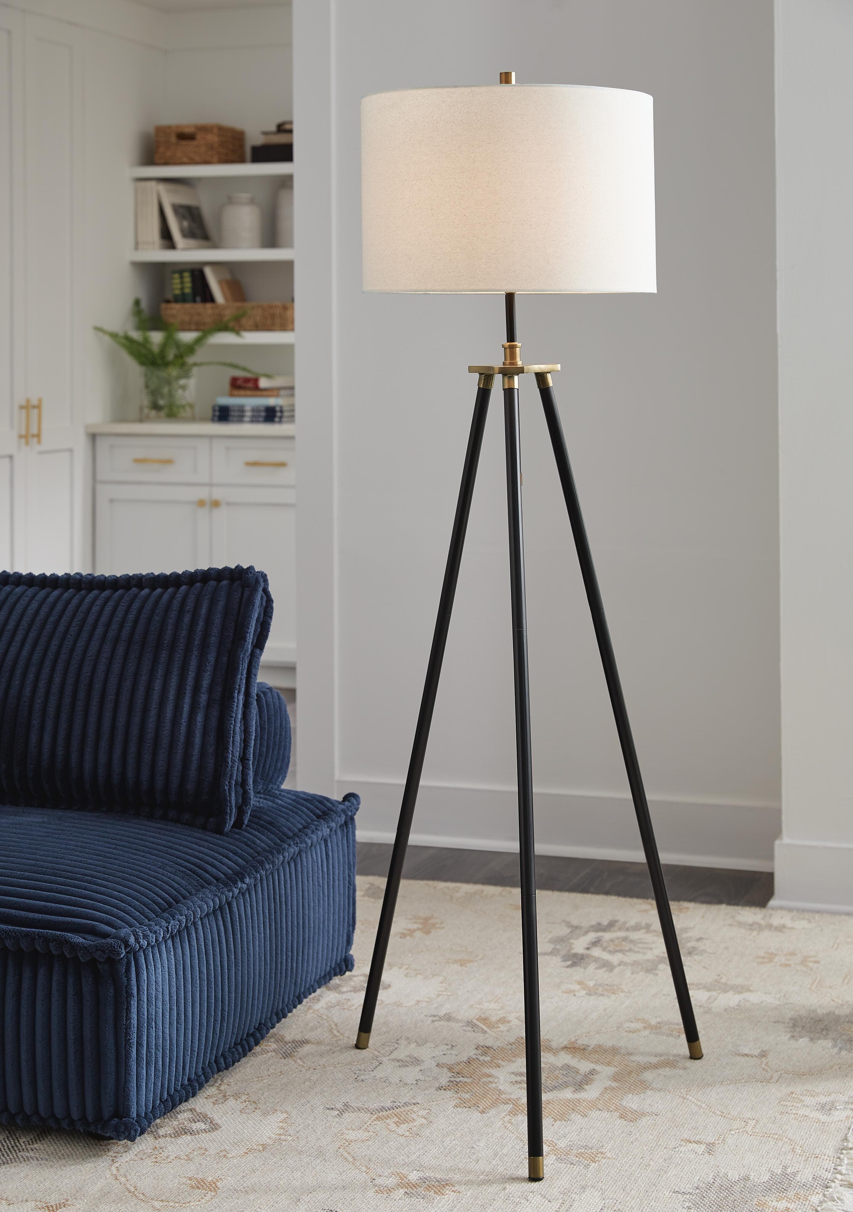 Cashner Floor Lamp — Metallic & Black/Gray — view 2