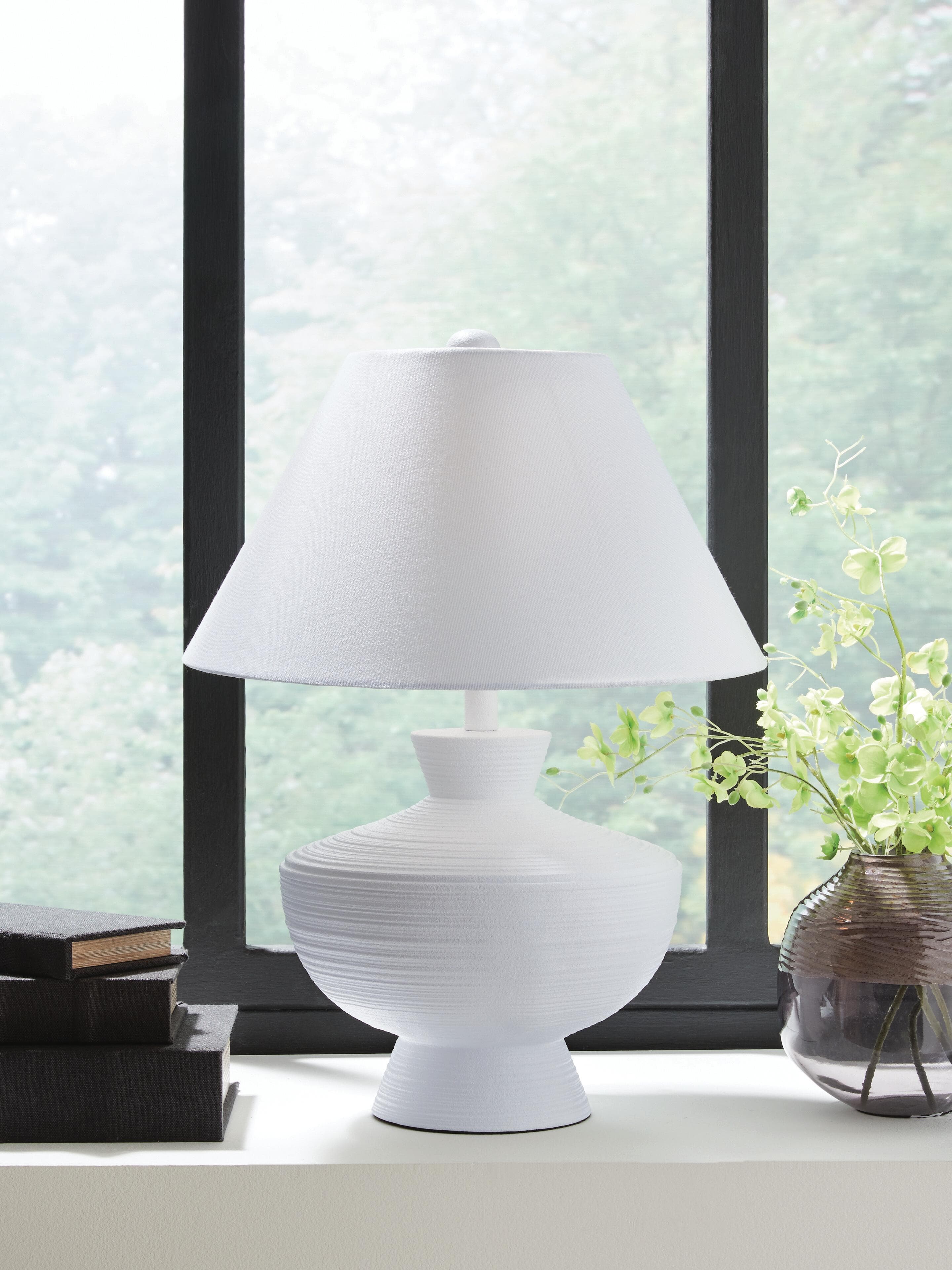 Harelwood Table Lamp — White — view 2