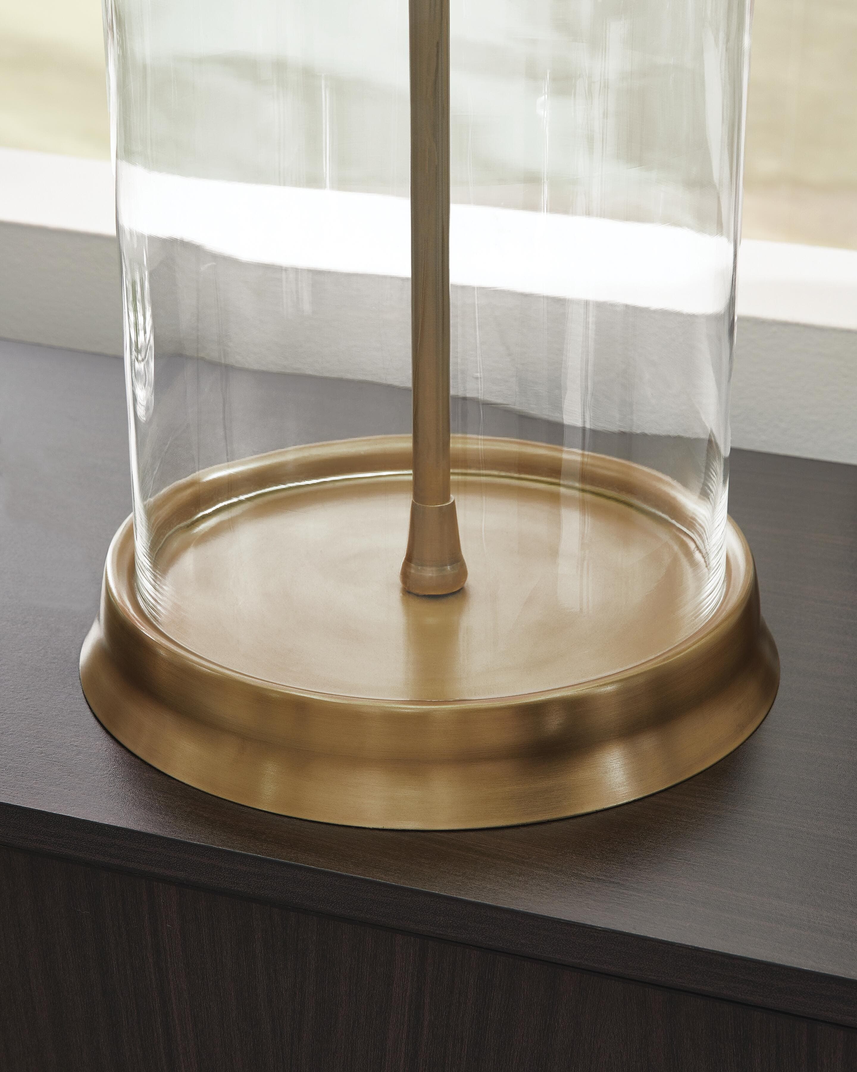 Gizeh Table Lamp — Clear/Gold Finish — view 4