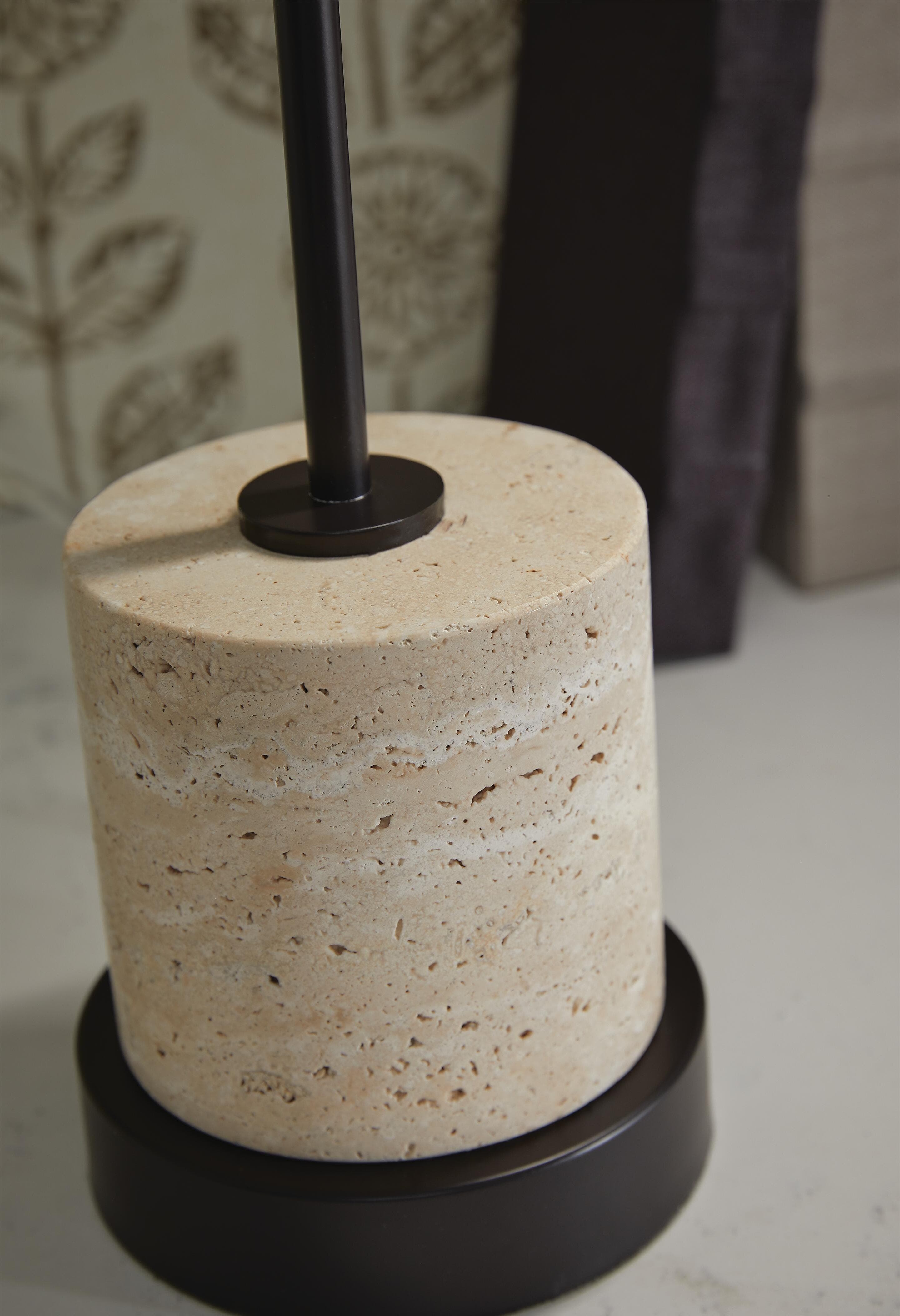 Vinmour Desk Lamp — Brown/Beige — view 3