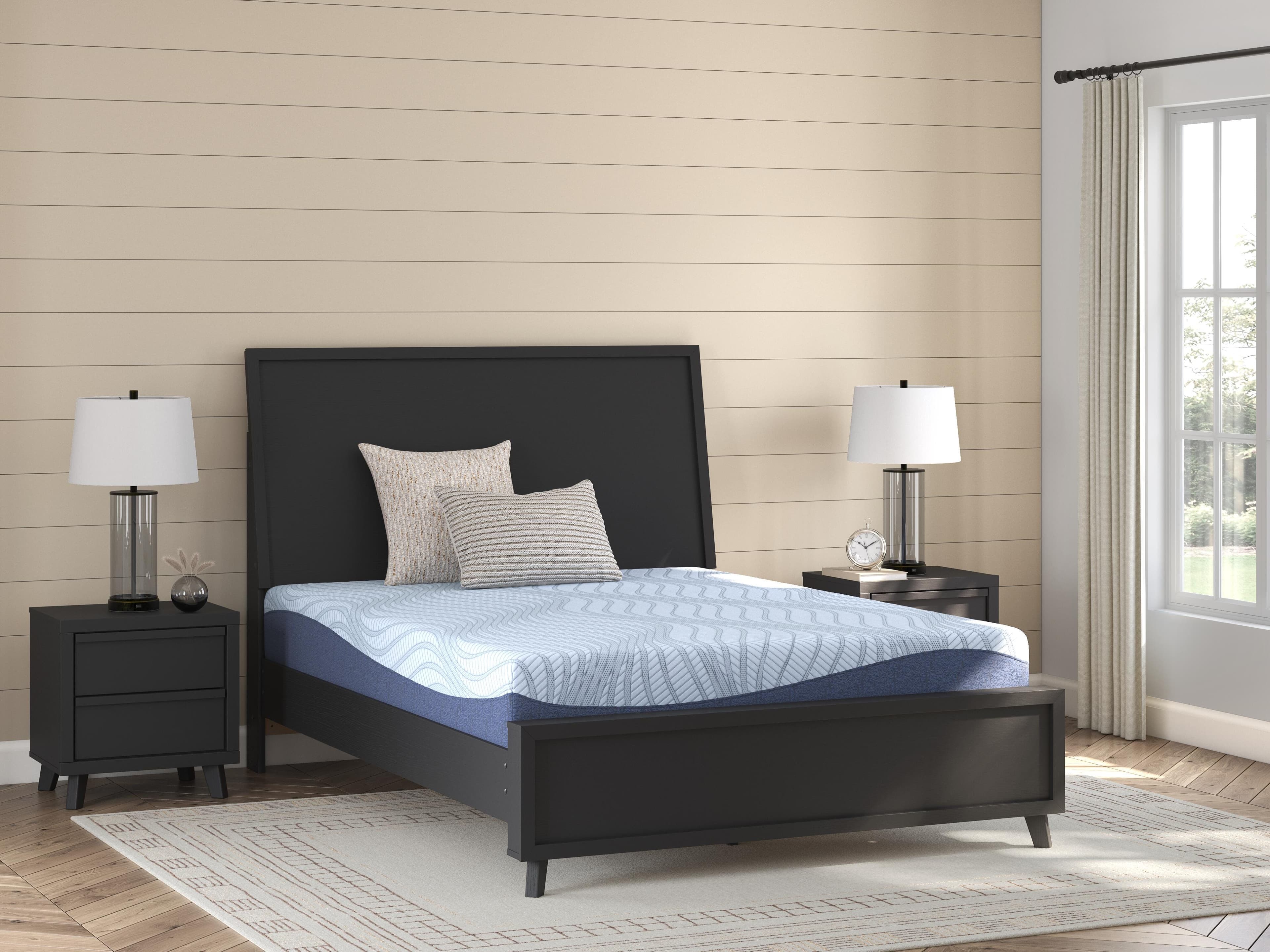 Peak 2.0 10 Memory Foam King Mattress — White — view 2