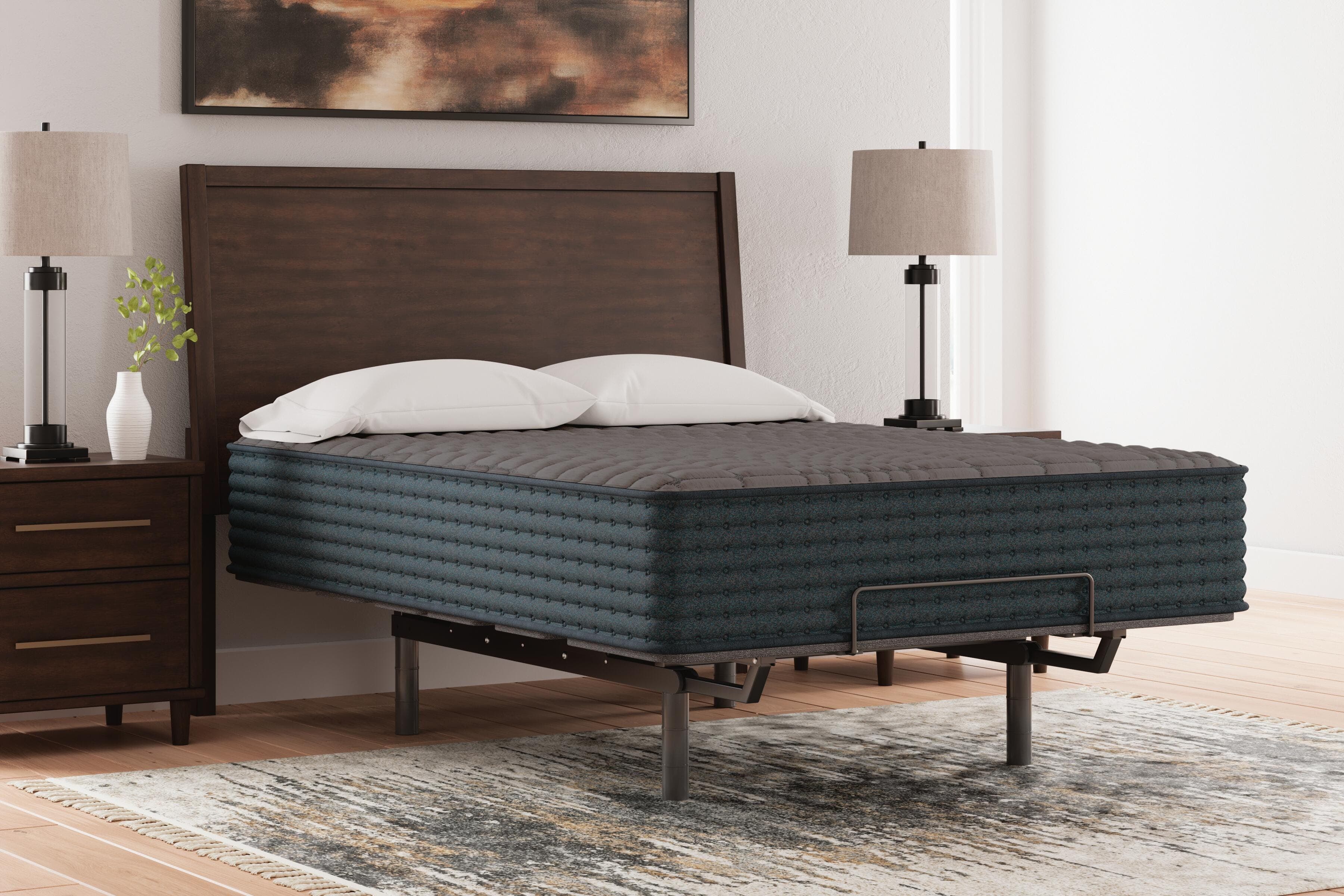 Gray 1200 Hybrid Queen Mattress — view 2