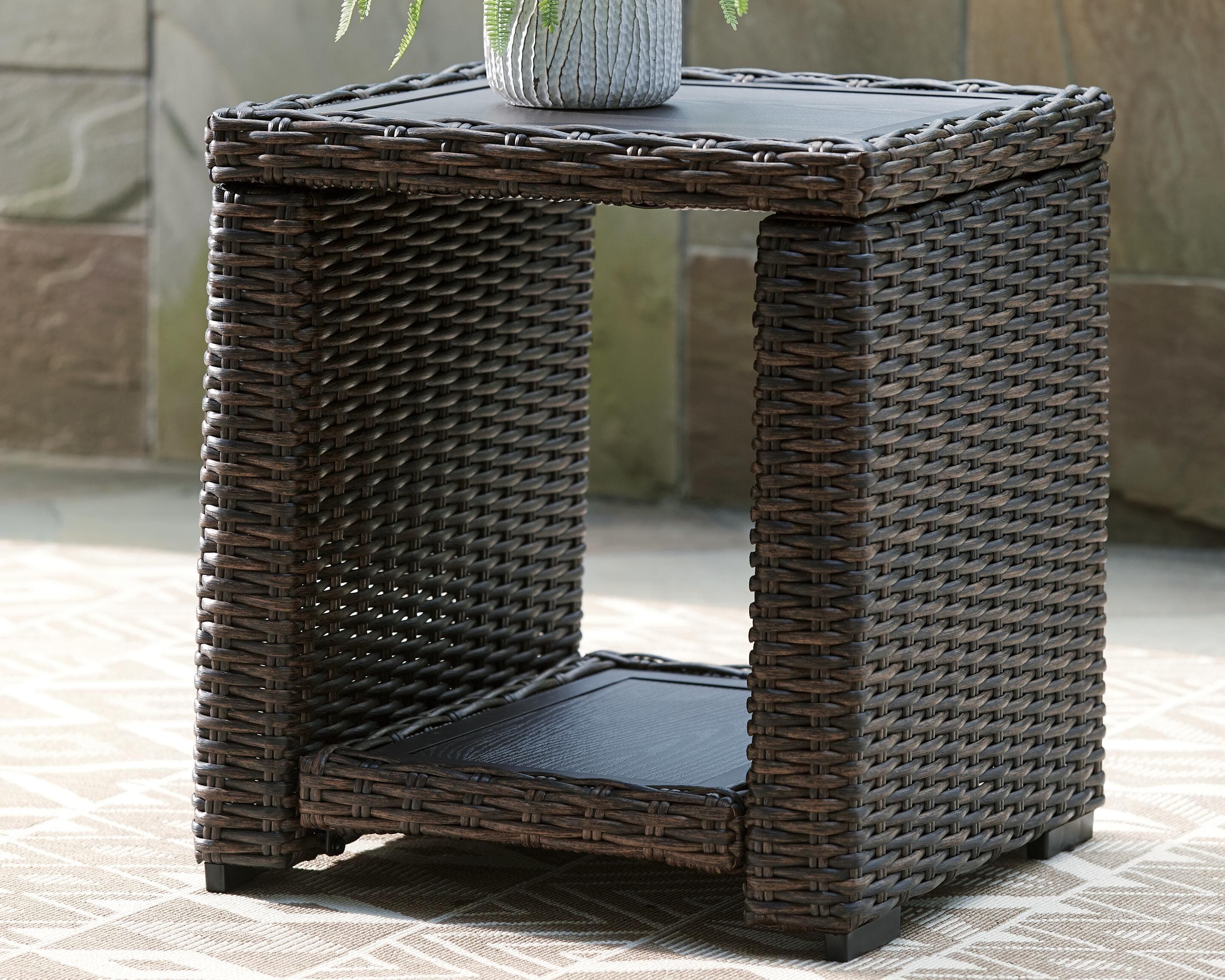 Grasson Lane End Table