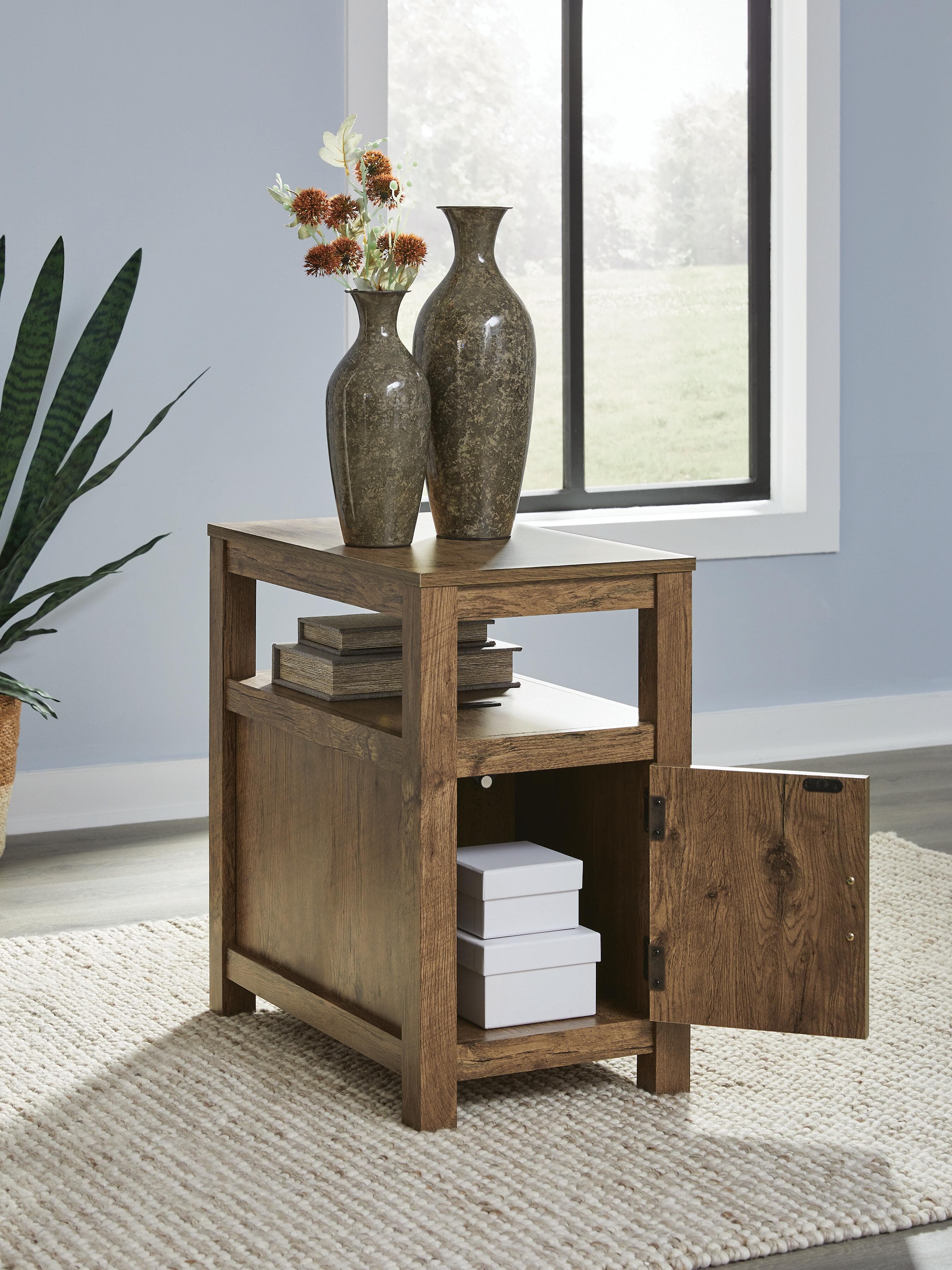 Fendenmore Chairside End Table — Brown/Beige — view 7
