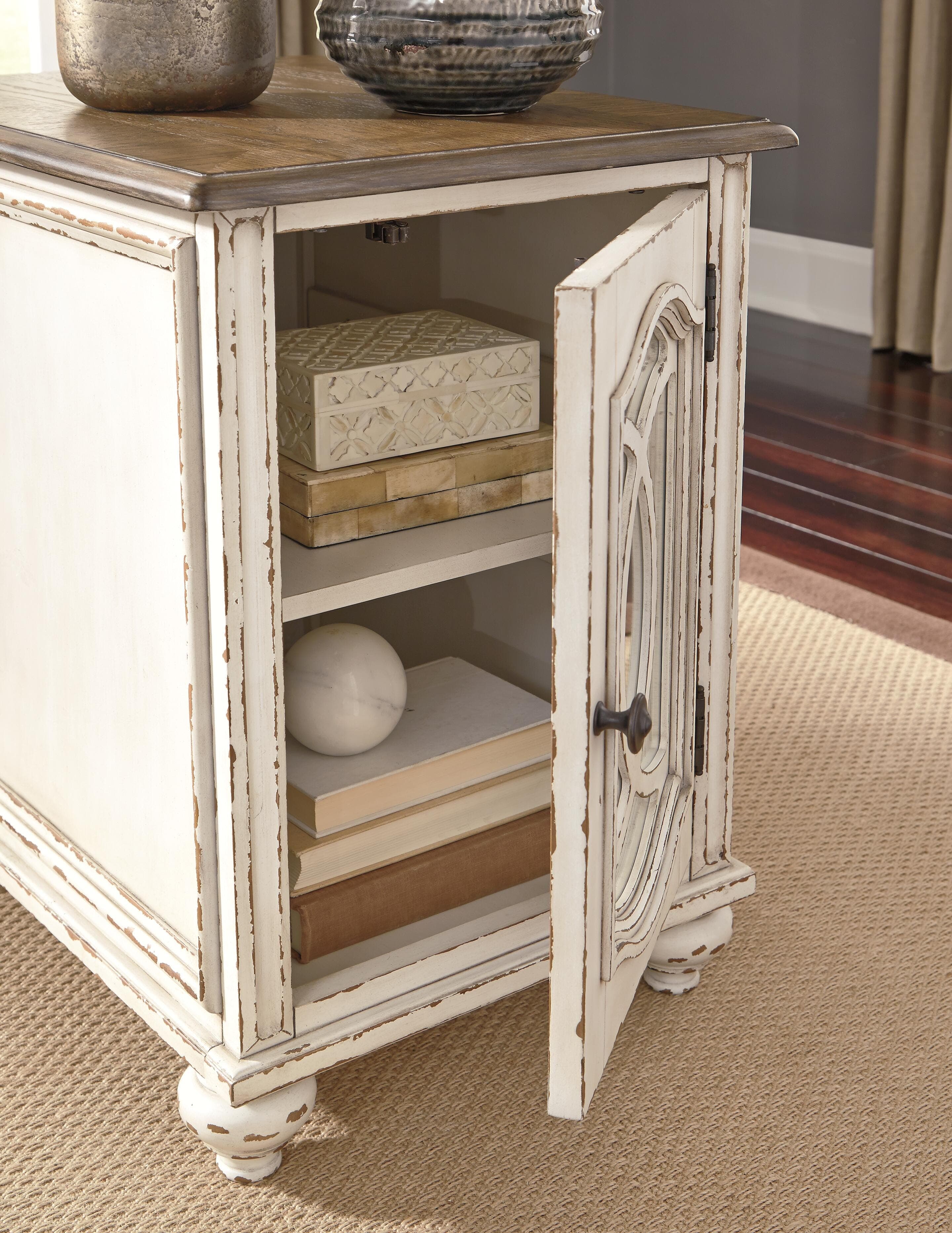Realyn Chairside End Table — White & Brown/Beige — view 7