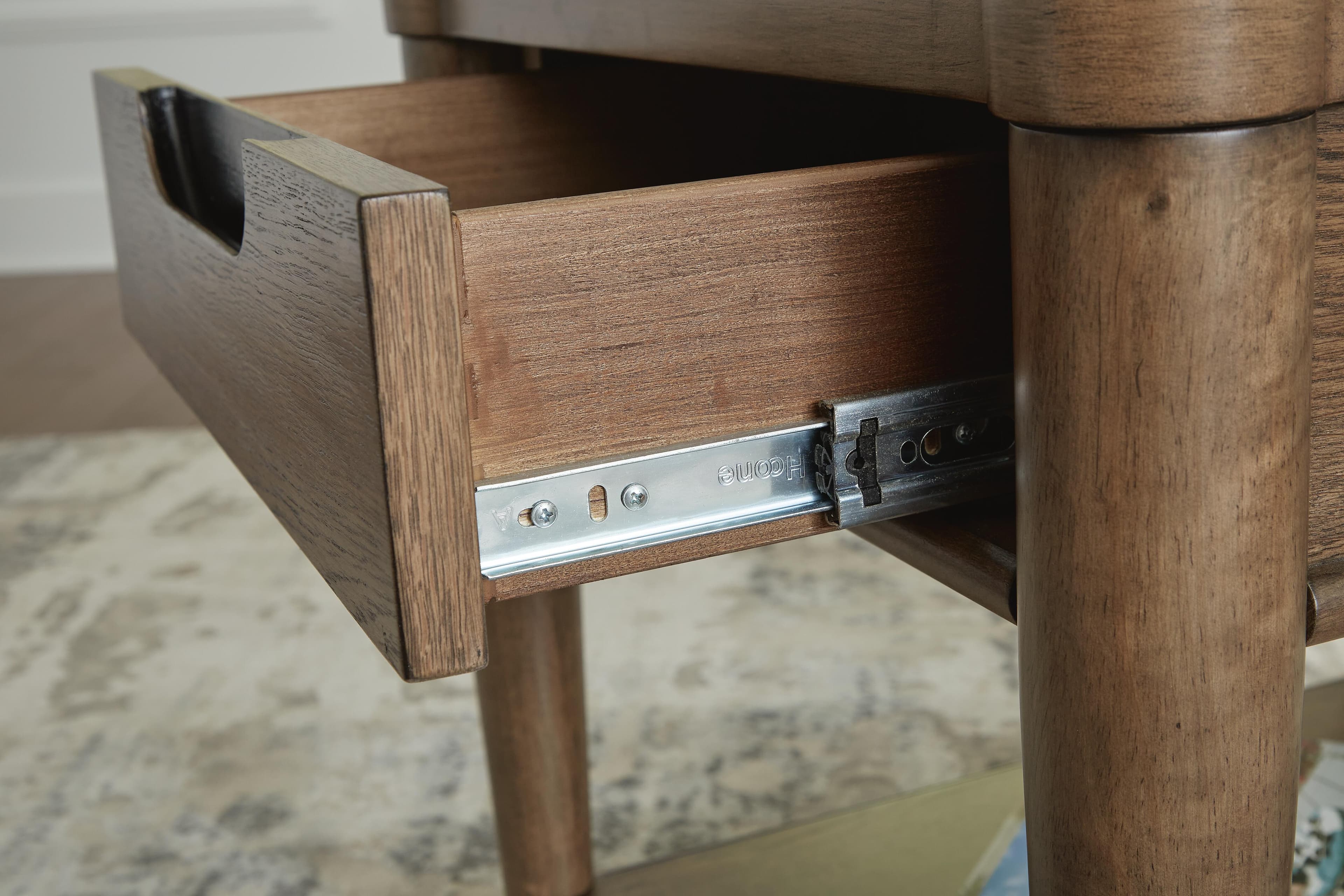 Roanhowe End Table — Brown/Beige — view 7